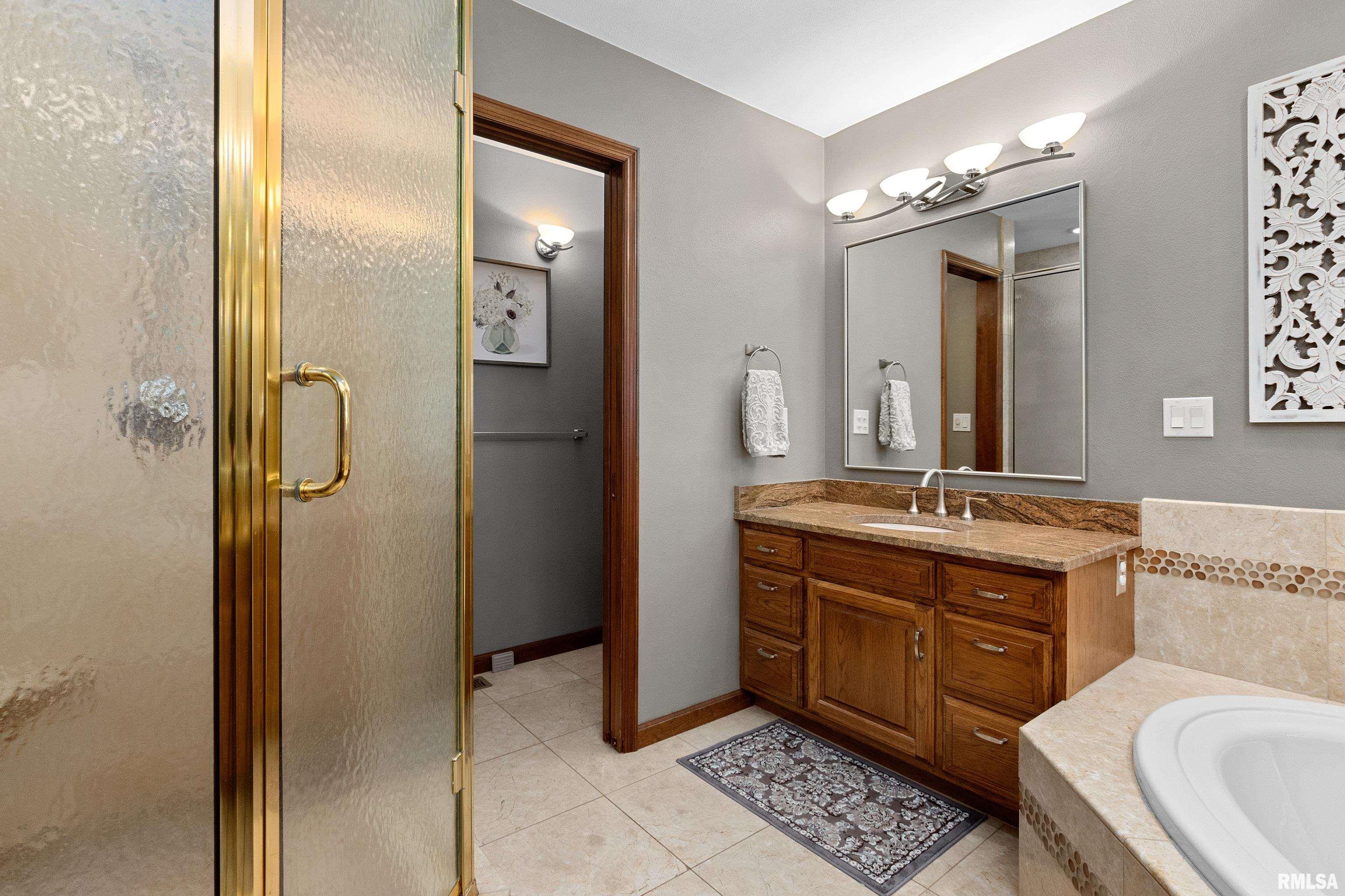 22 Oakcrest Drive, Pekin, Illinois image 31