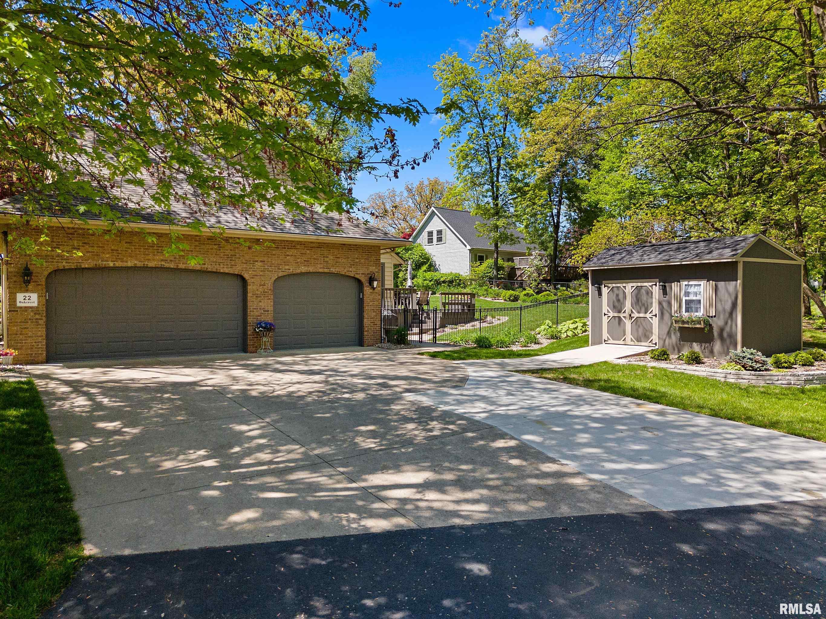22 Oakcrest Drive, Pekin, Illinois image 8