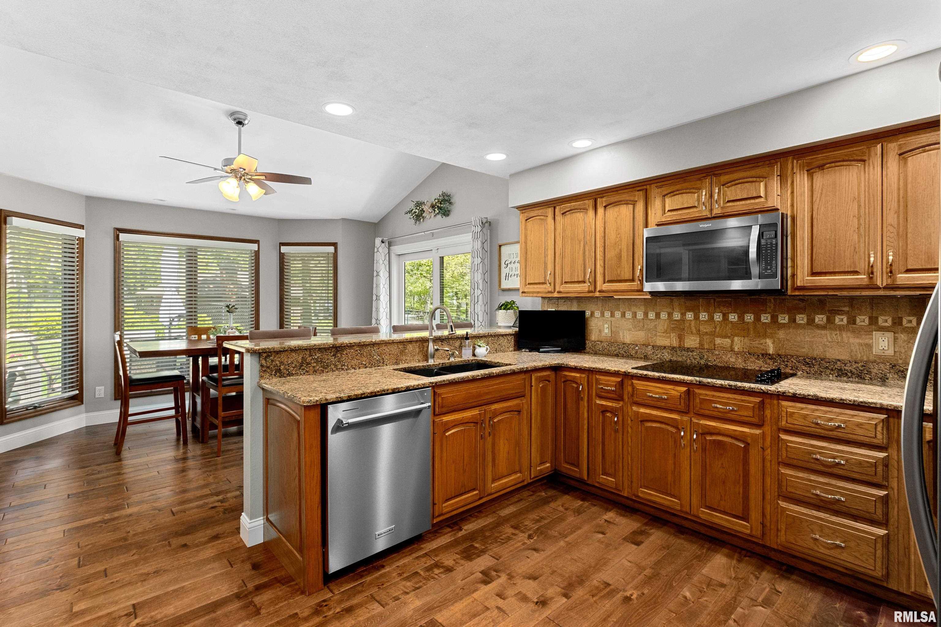 22 Oakcrest Drive, Pekin, Illinois image 23