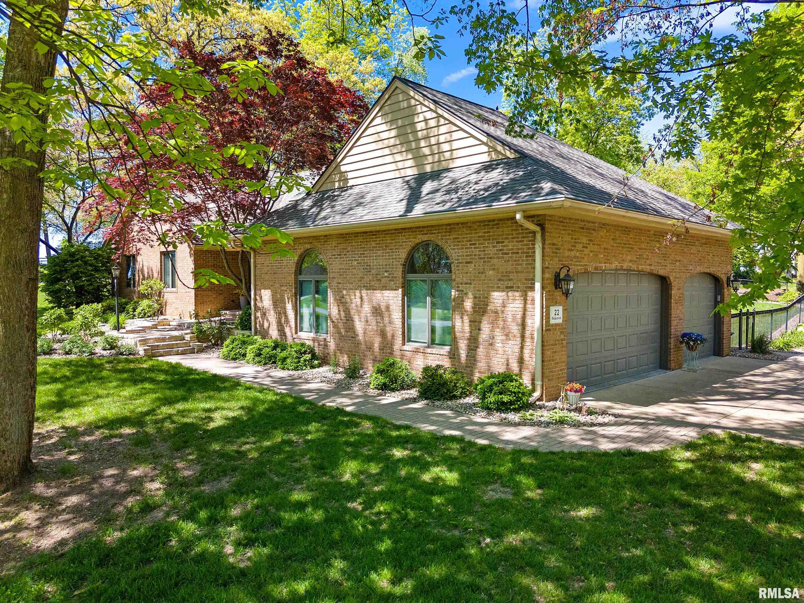 22 Oakcrest Drive, Pekin, Illinois image 3