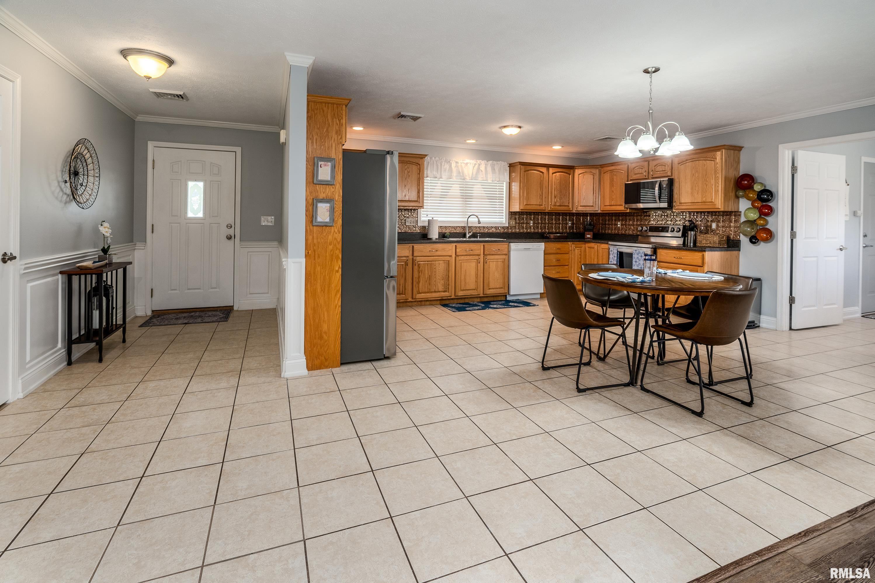 11293 Nora Lane, Carterville, Illinois image 6