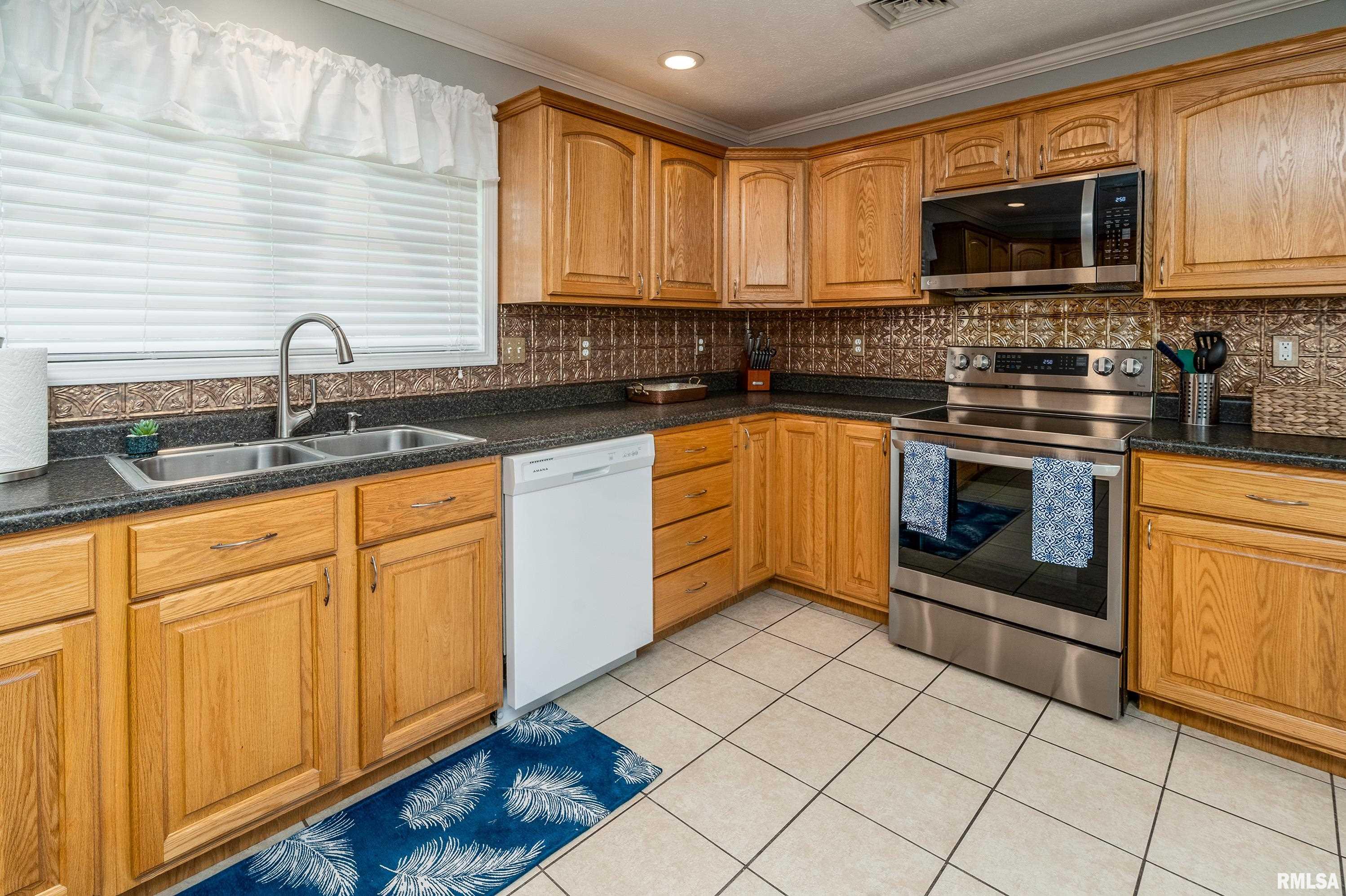 11293 Nora Lane, Carterville, Illinois image 11