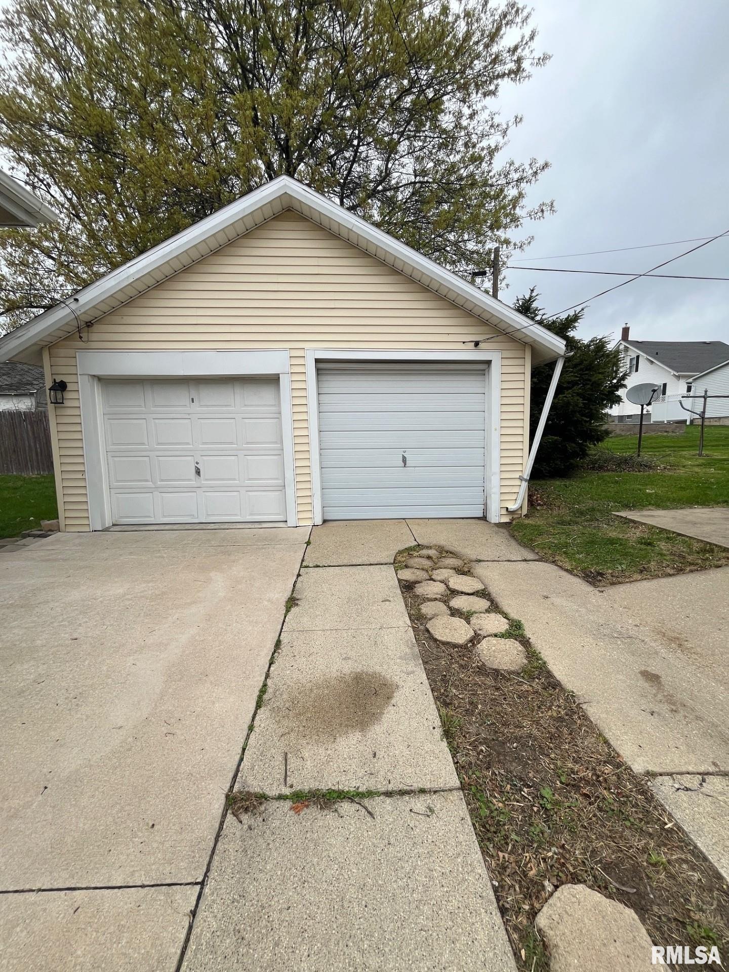 518 E Division Street, Kewanee, Illinois image 6