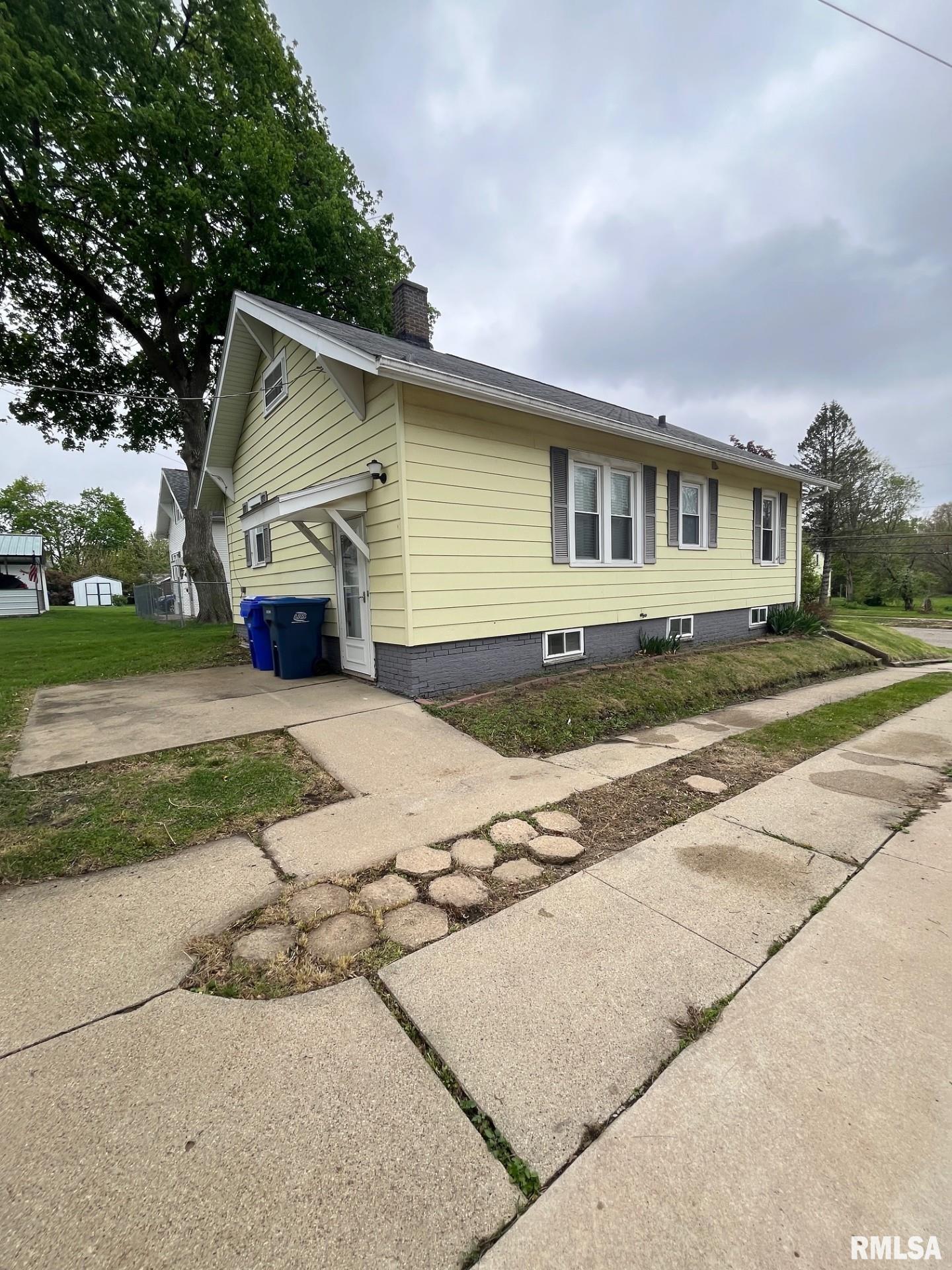 518 E Division Street, Kewanee, Illinois image 3
