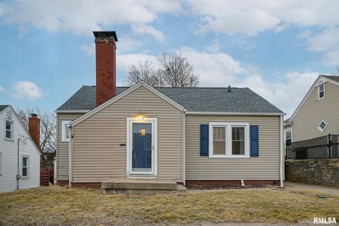 Photo of 1011 Saint Julian Street, Pekin, IL 61554 (MLS # PA1265823)
