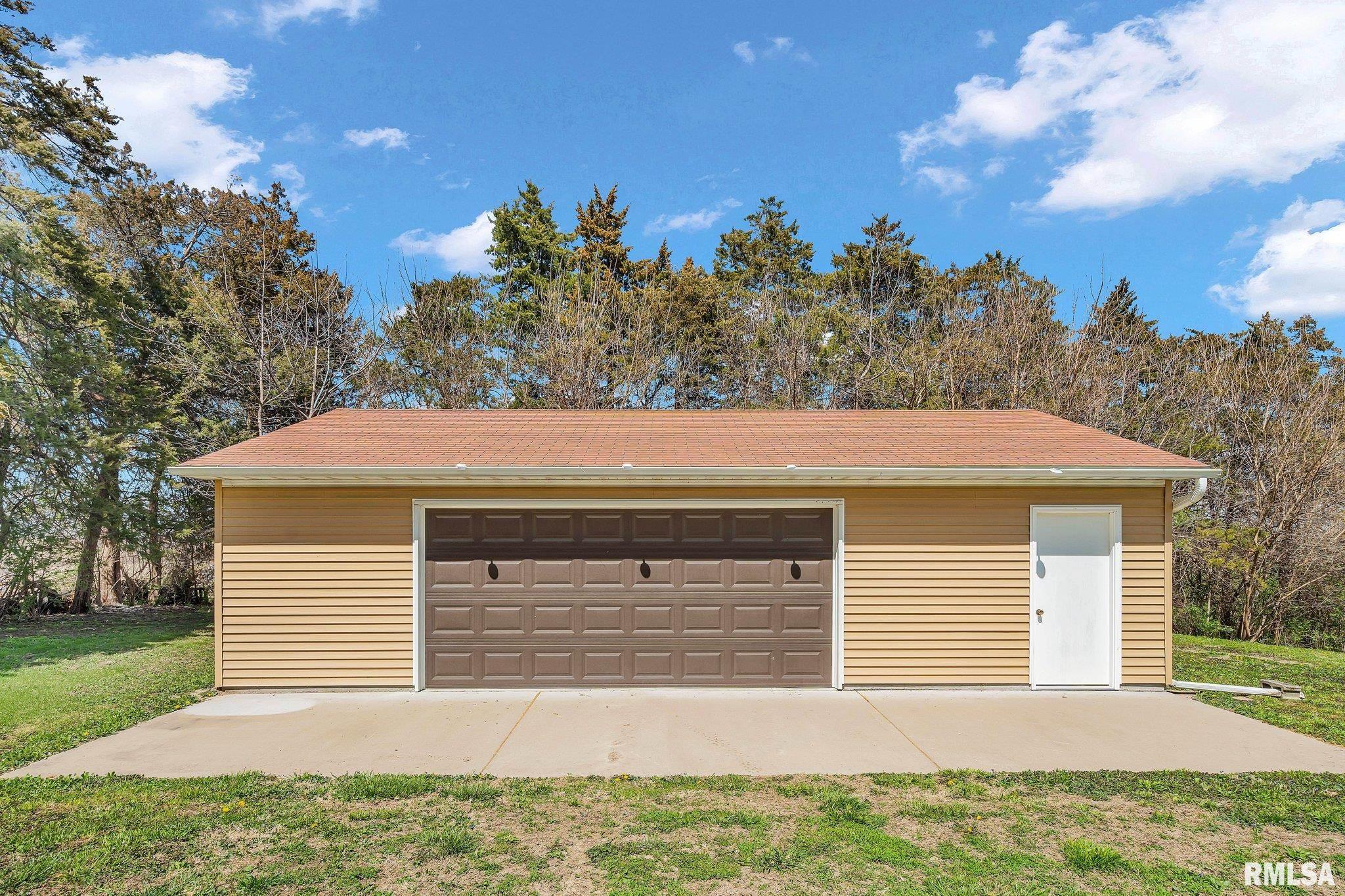 1370 120th Avenue, Joy, Illinois image 24