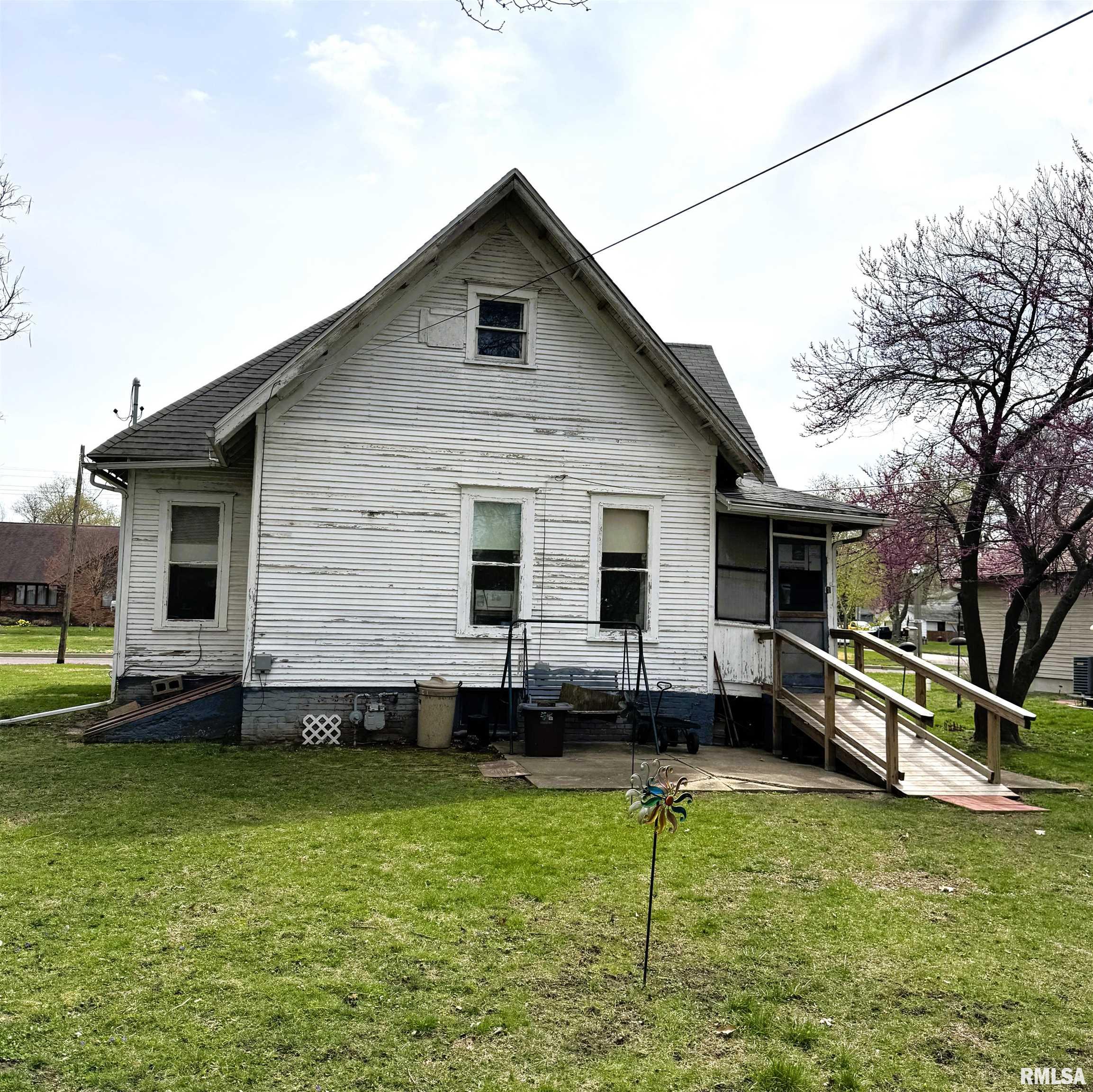 608 E Main Street, Havana, Illinois image 2