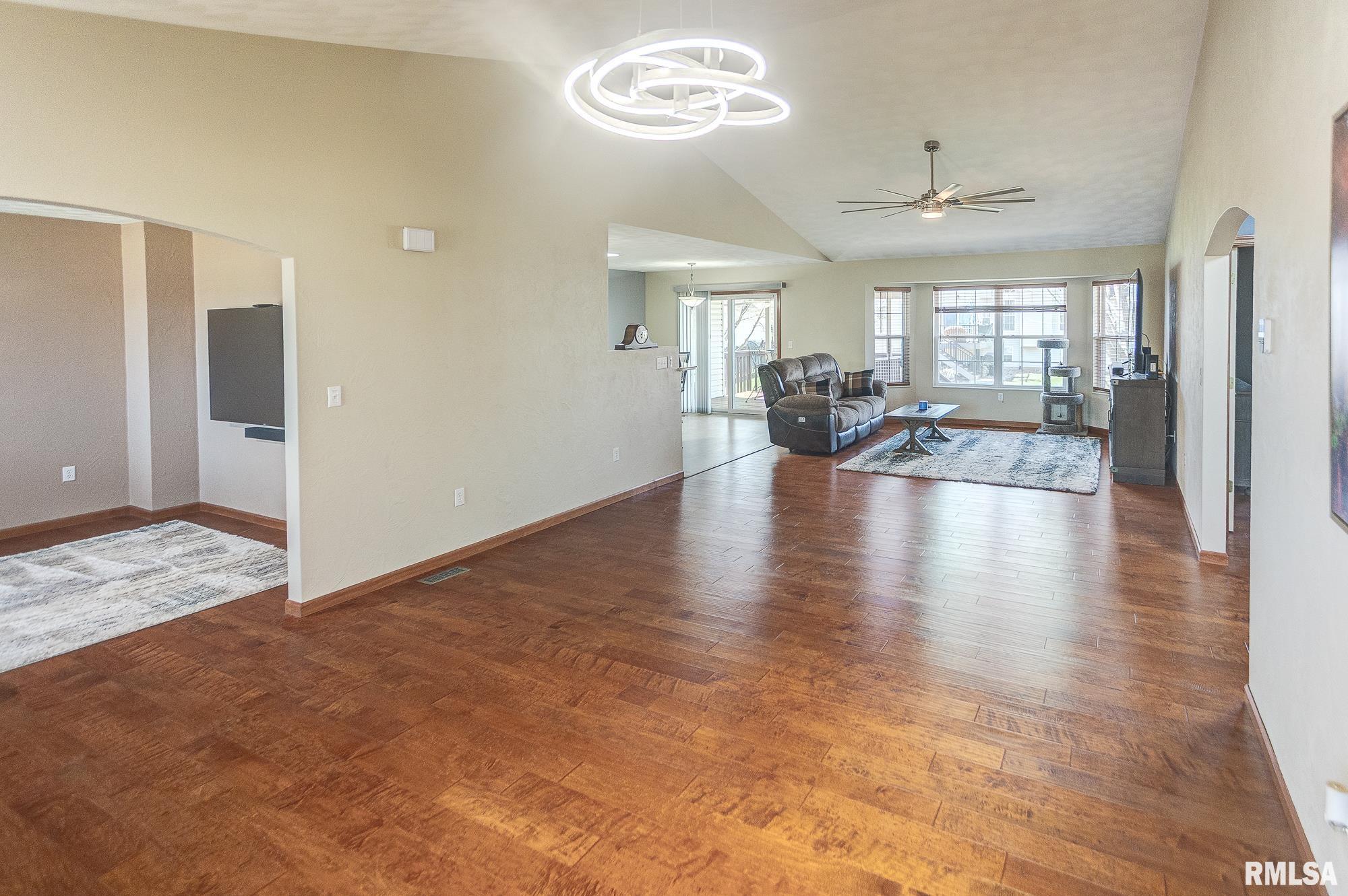 1243 Quail Ridge Court, Shiloh, Illinois image 8