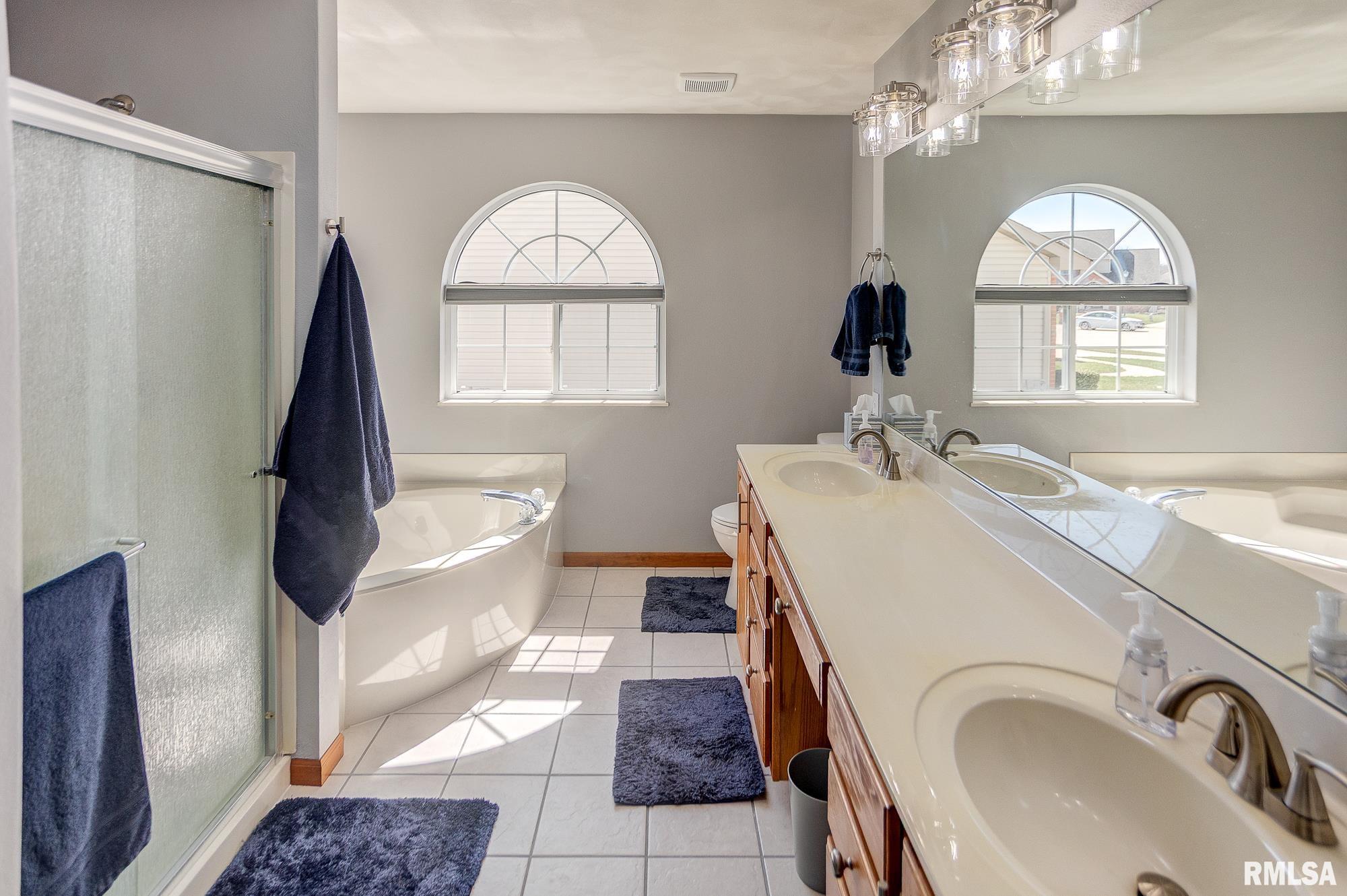 1243 Quail Ridge Court, Shiloh, Illinois image 22