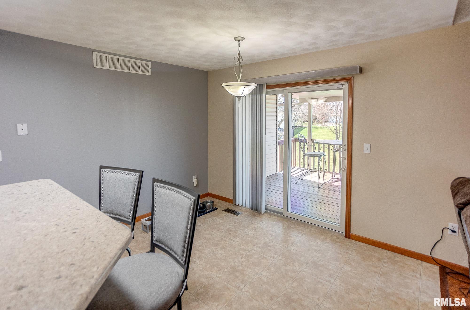 1243 Quail Ridge Court, Shiloh, Illinois image 14