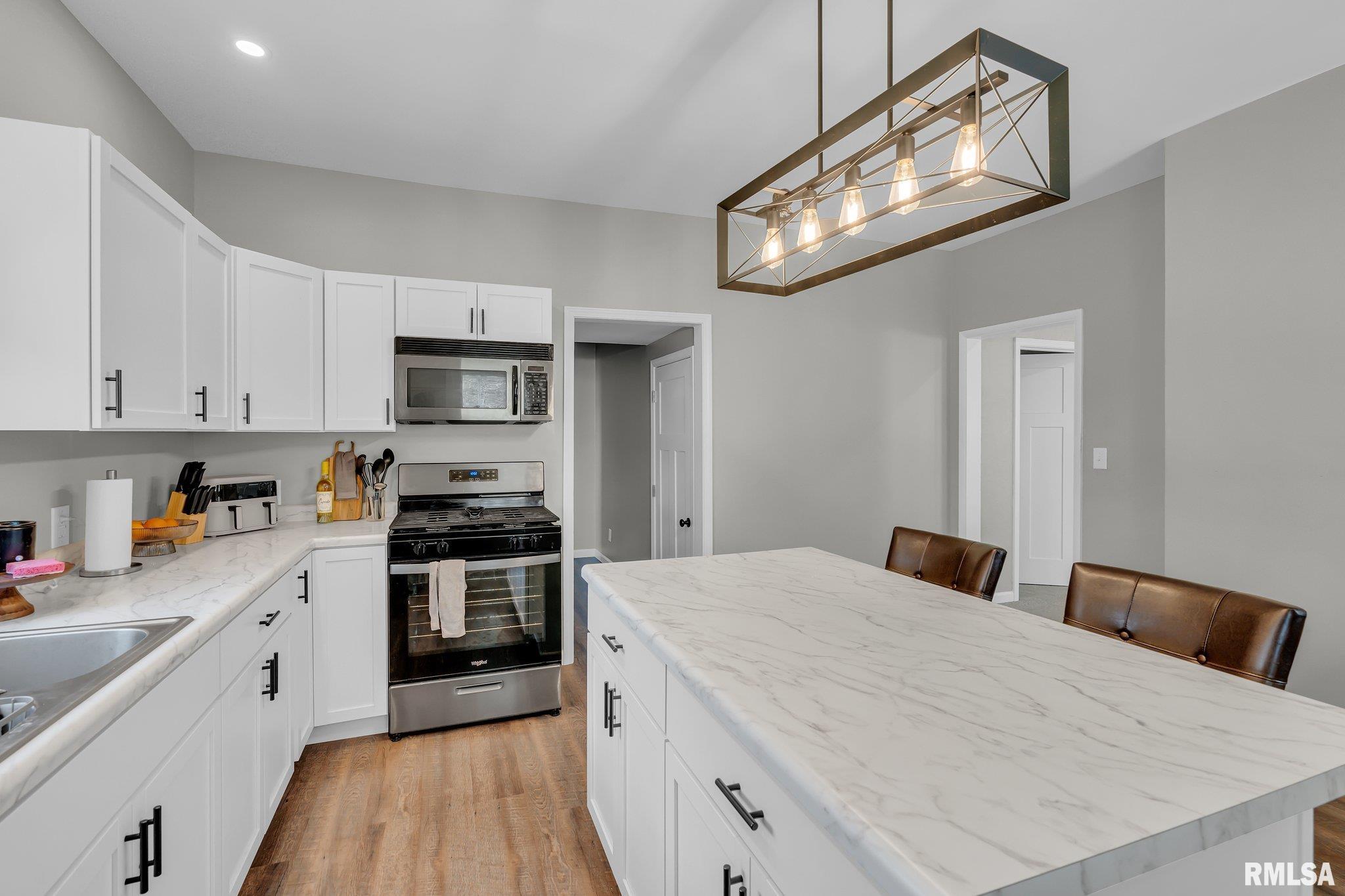 546 31st Street, Rock Island, Illinois image 16