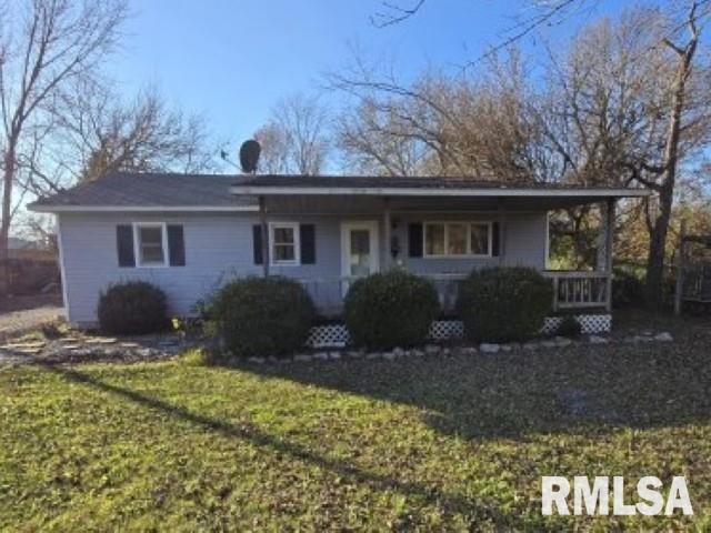 12 Mitchell Drive, Wayne City, Illinois image 1
