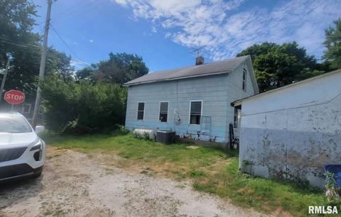 Homes For Sale - 2409 Hanna City-glasford Road<br/> Hanna City, IL 61536