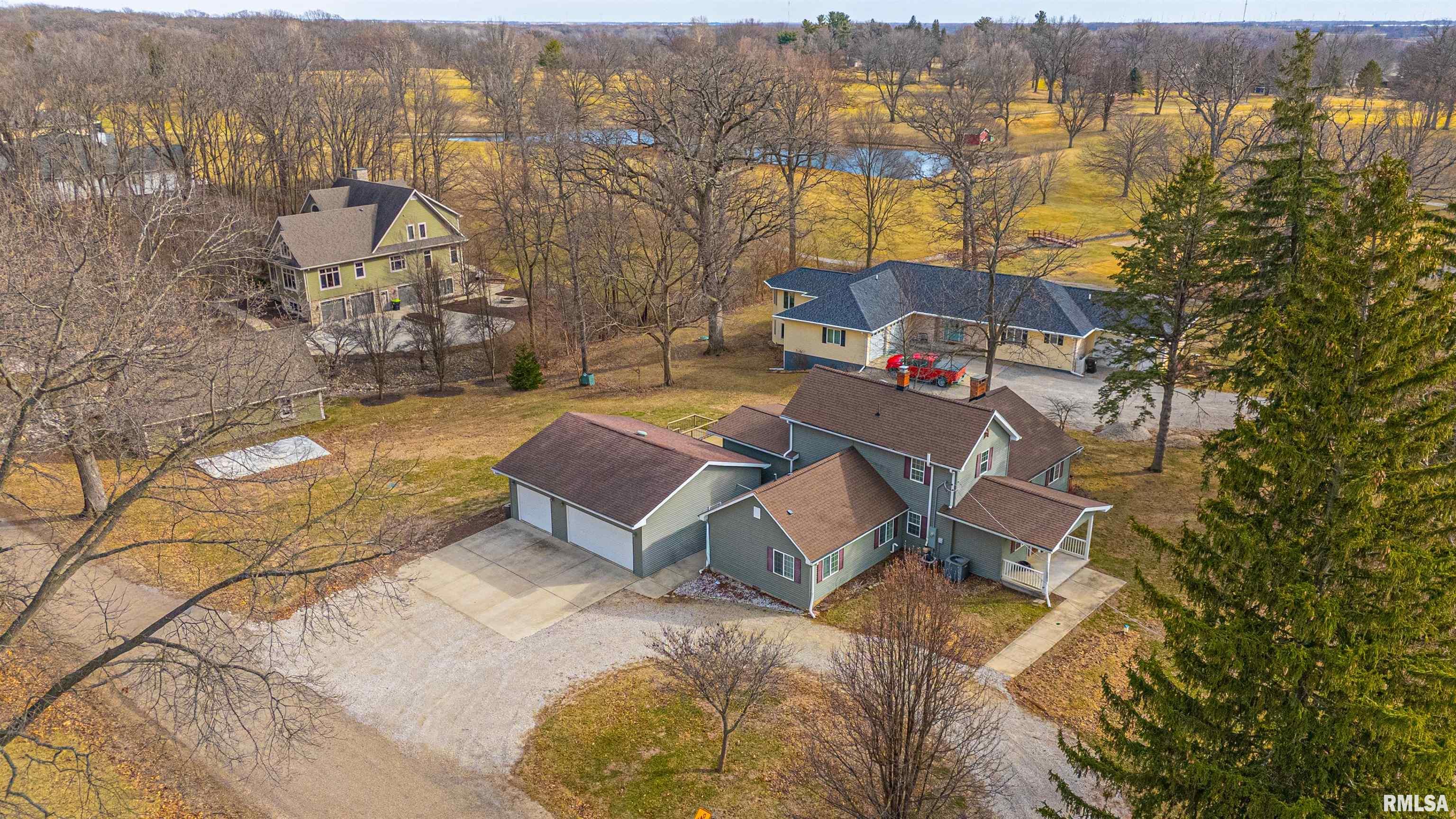1528 FOREST HILLS Road