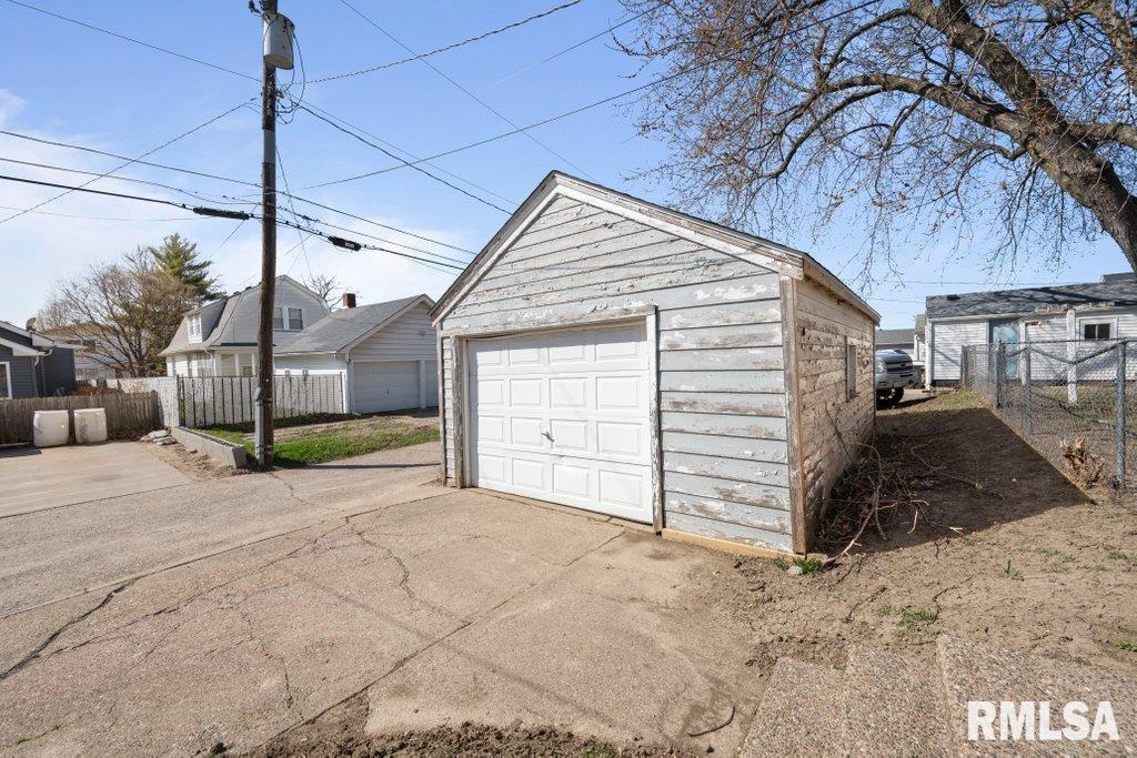 1422 41st Street, Rock Island, Illinois image 22