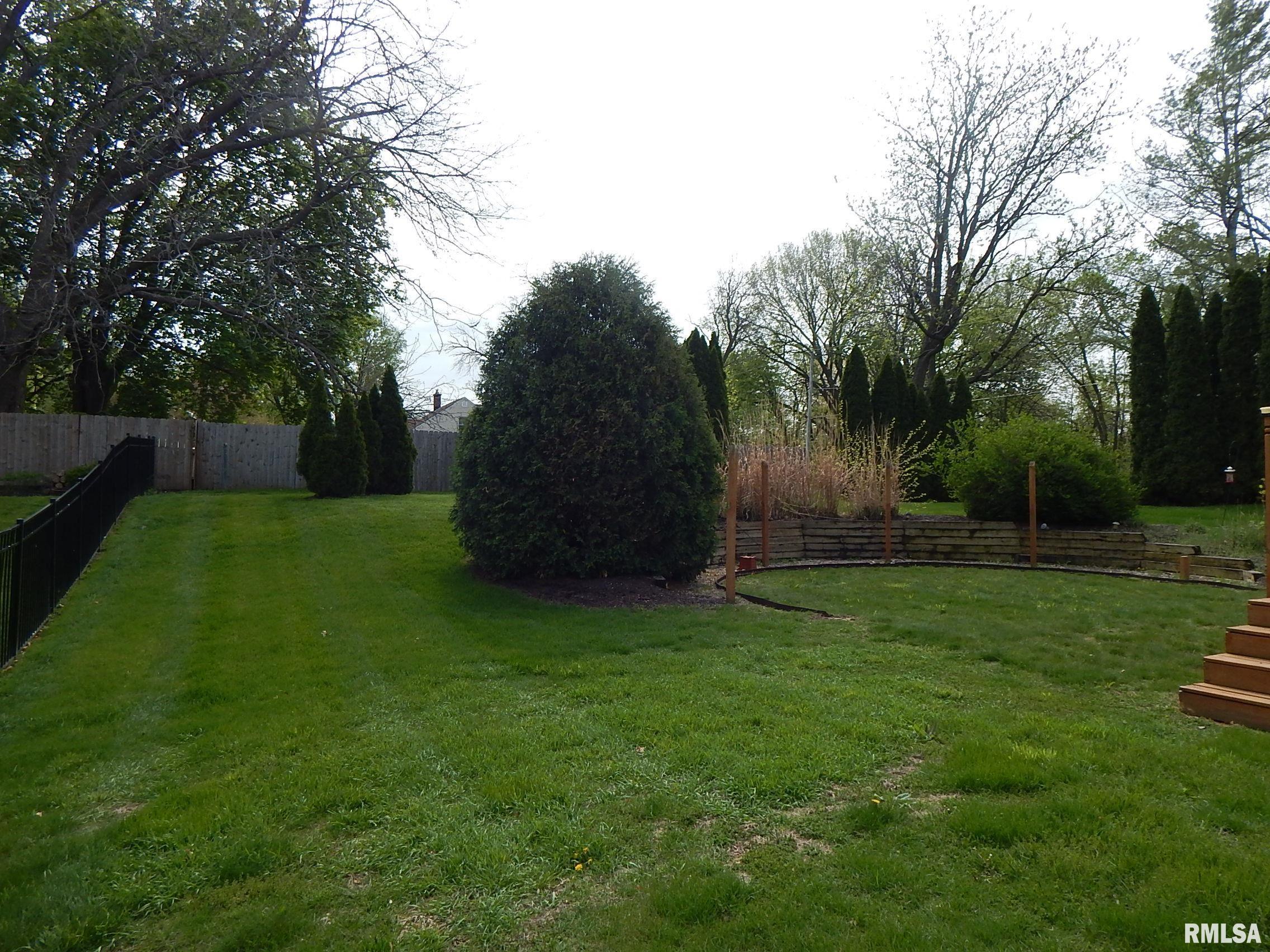 3803 Windsor Pines Court, Davenport, Iowa image 23