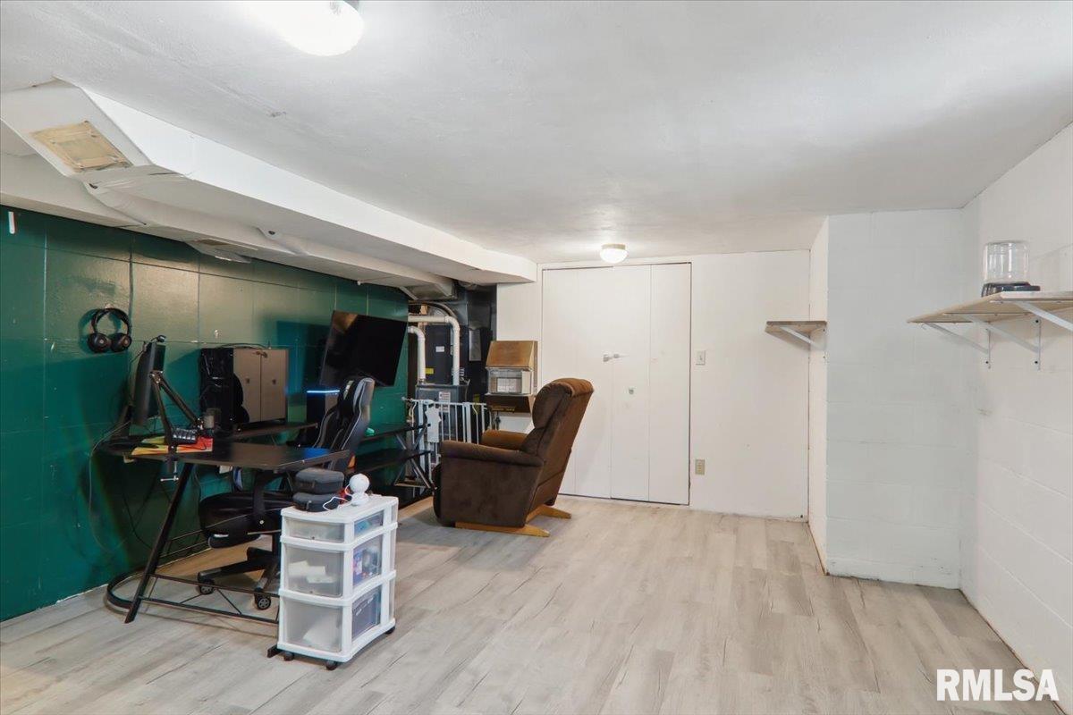 411 W Muller Road, East Peoria, Illinois image 12