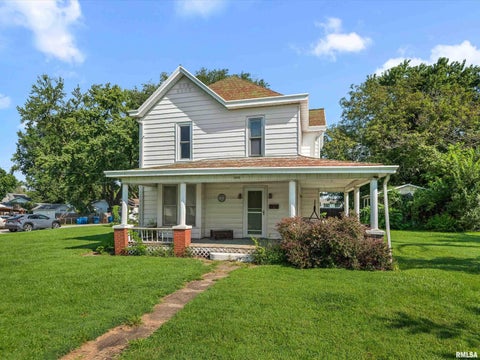 Homes For Sale - 303 E Main Street<br/> Mechanicsburg, IL 62545