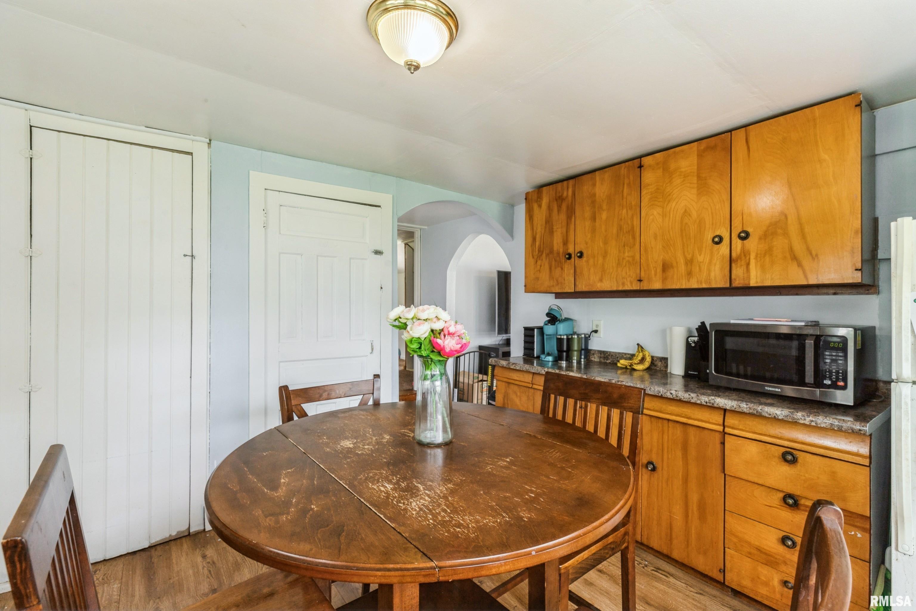 309 Grant Avenue, Lowden, Iowa image 9