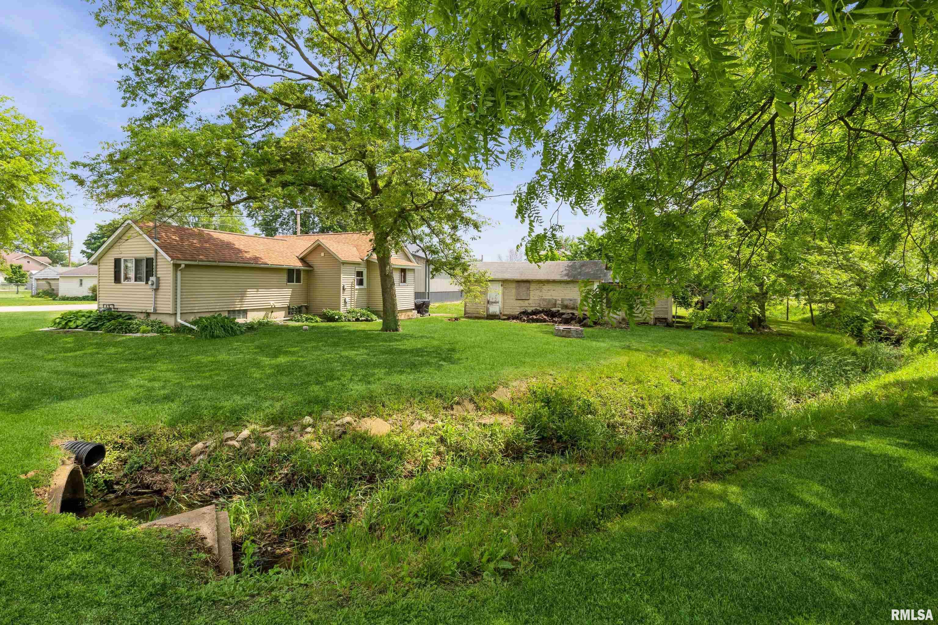 309 Grant Avenue, Lowden, Iowa image 3