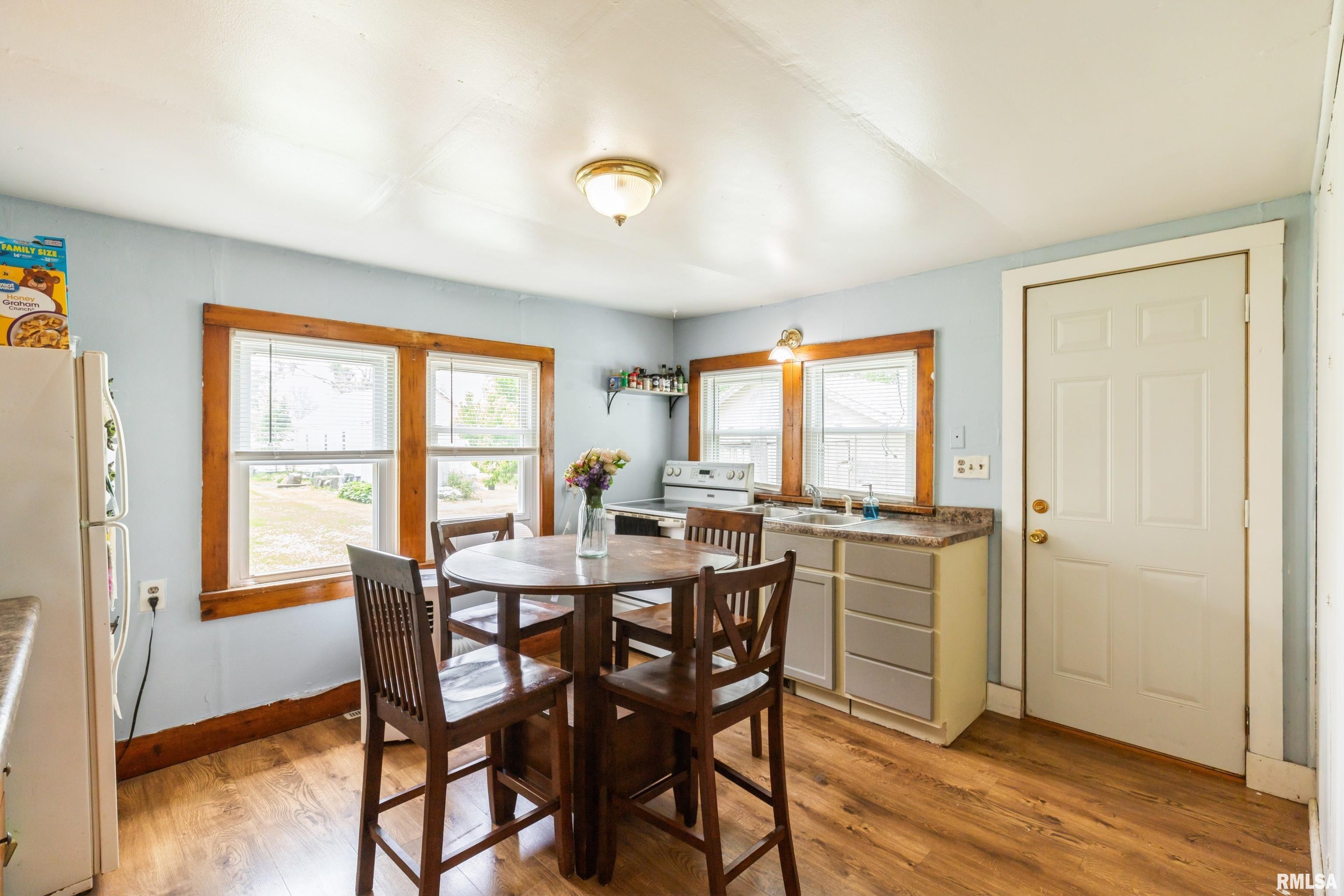 309 Grant Avenue, Lowden, Iowa image 7