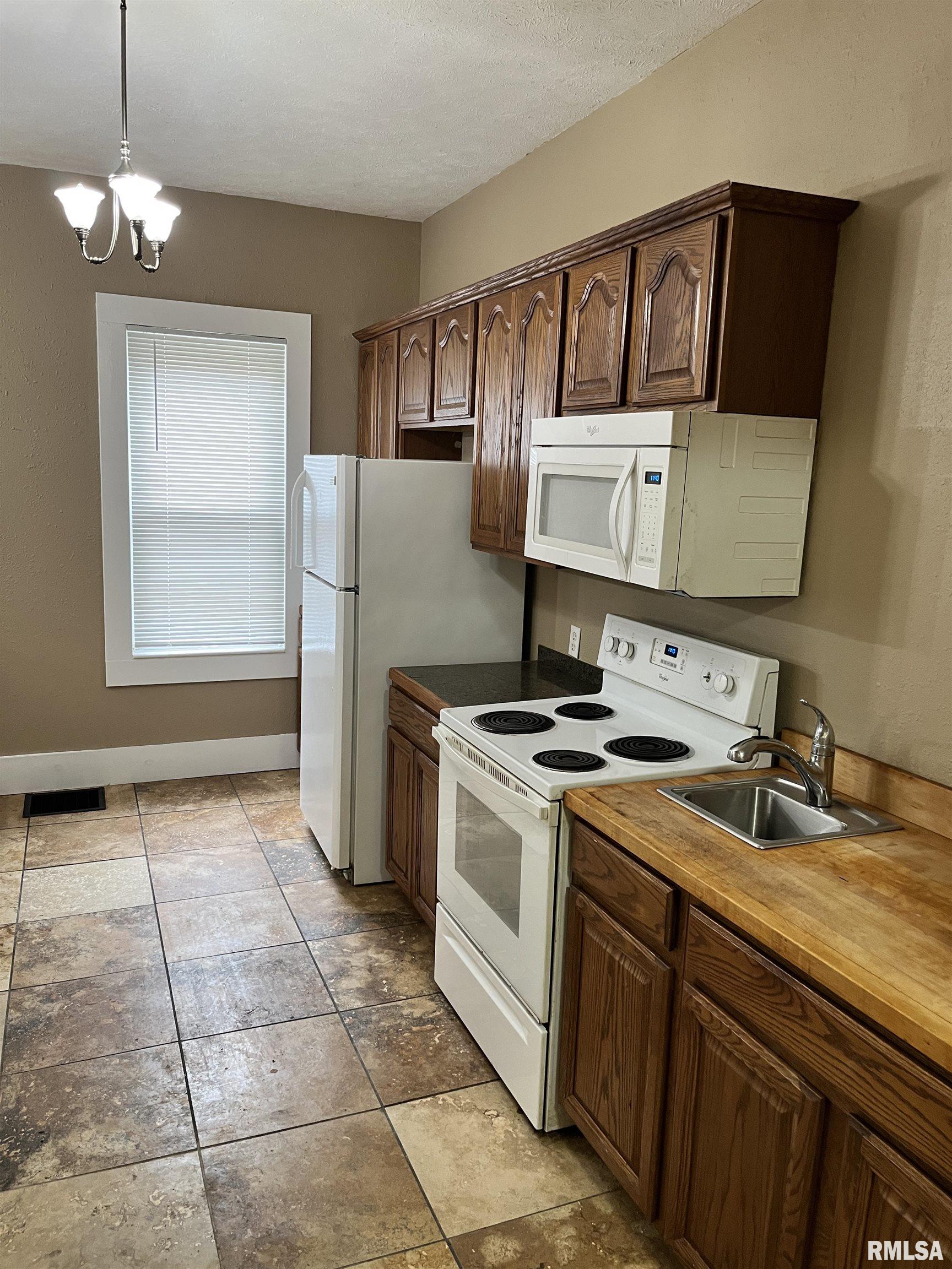626 W Edwards Street, Springfield, Illinois image 4
