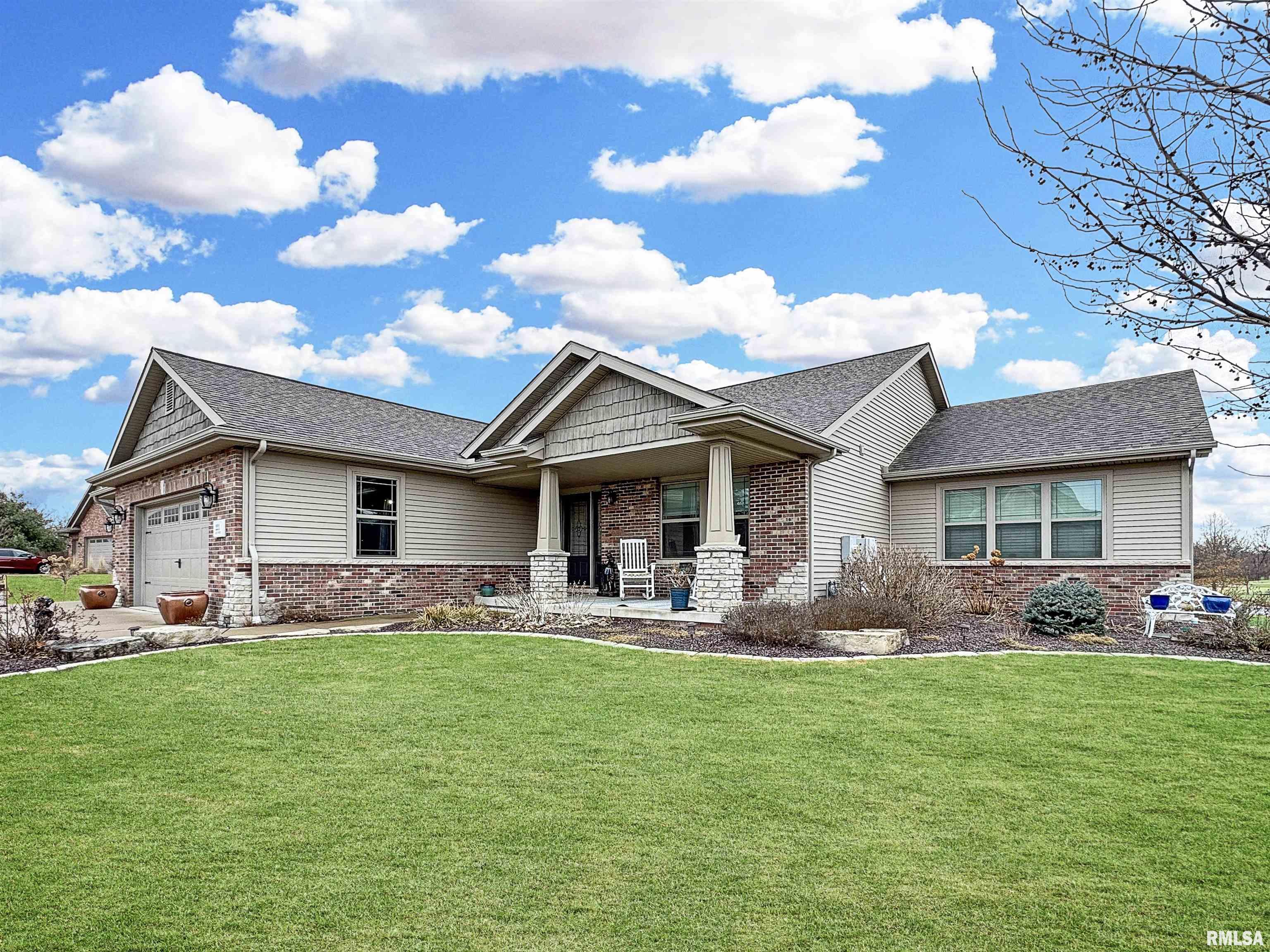 221 Lake Pointe Drive, Goodfield, Illinois image 3