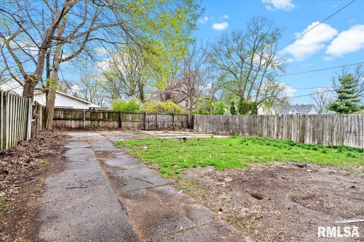 1301 N 4th Street, Springfield, Illinois image 29