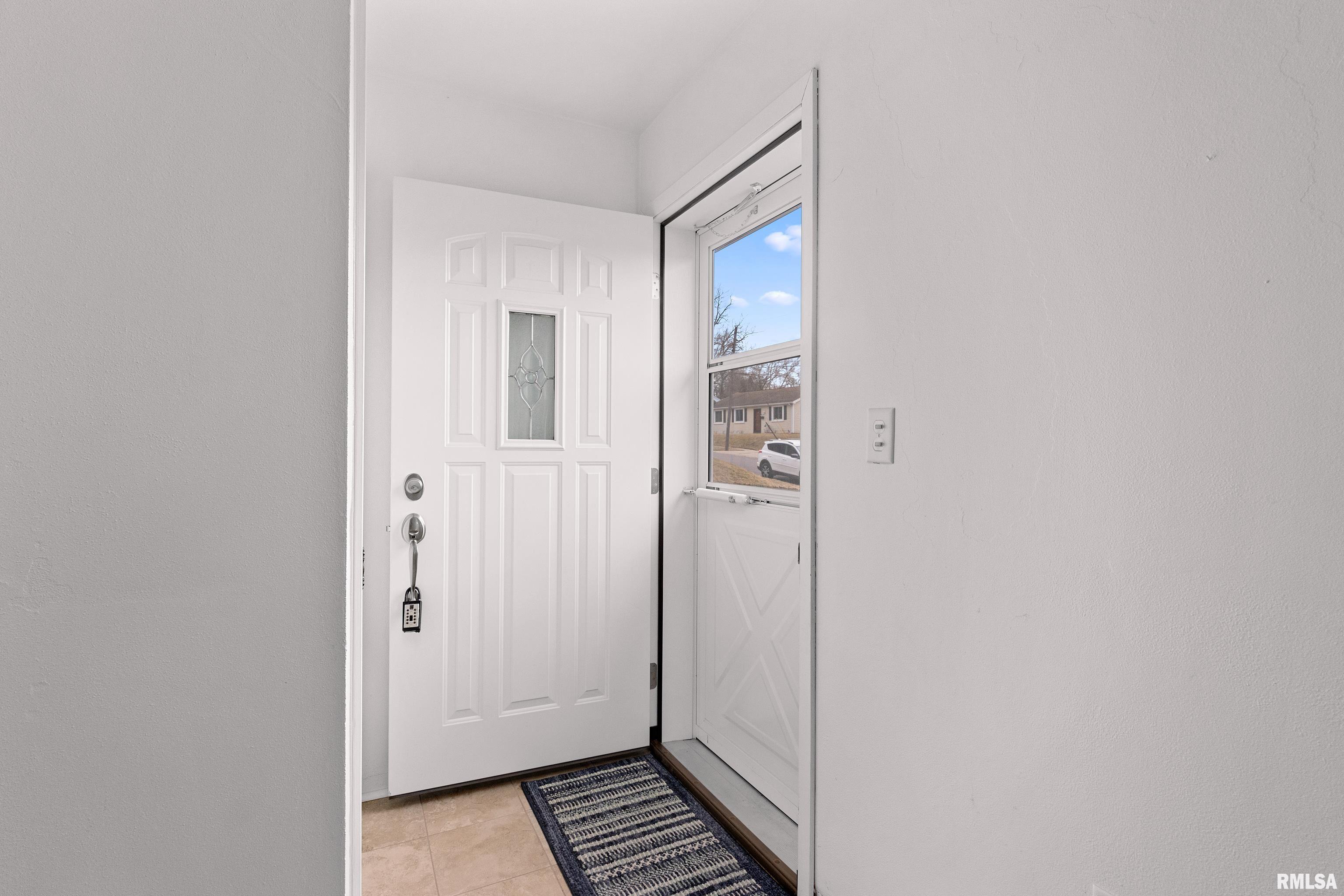 107 Berry Road, Marquette Heights, Illinois image 3