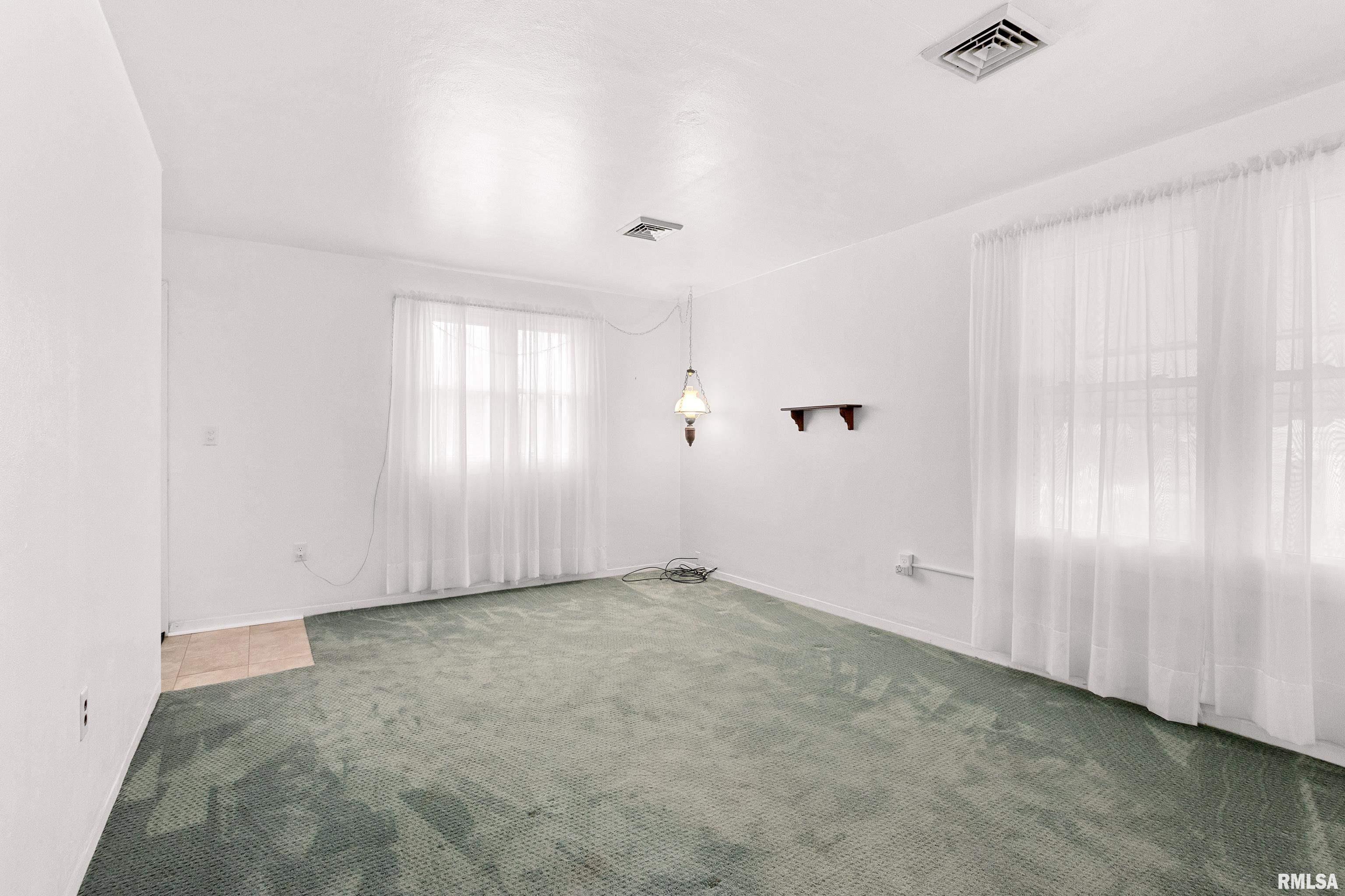 107 Berry Road, Marquette Heights, Illinois image 7