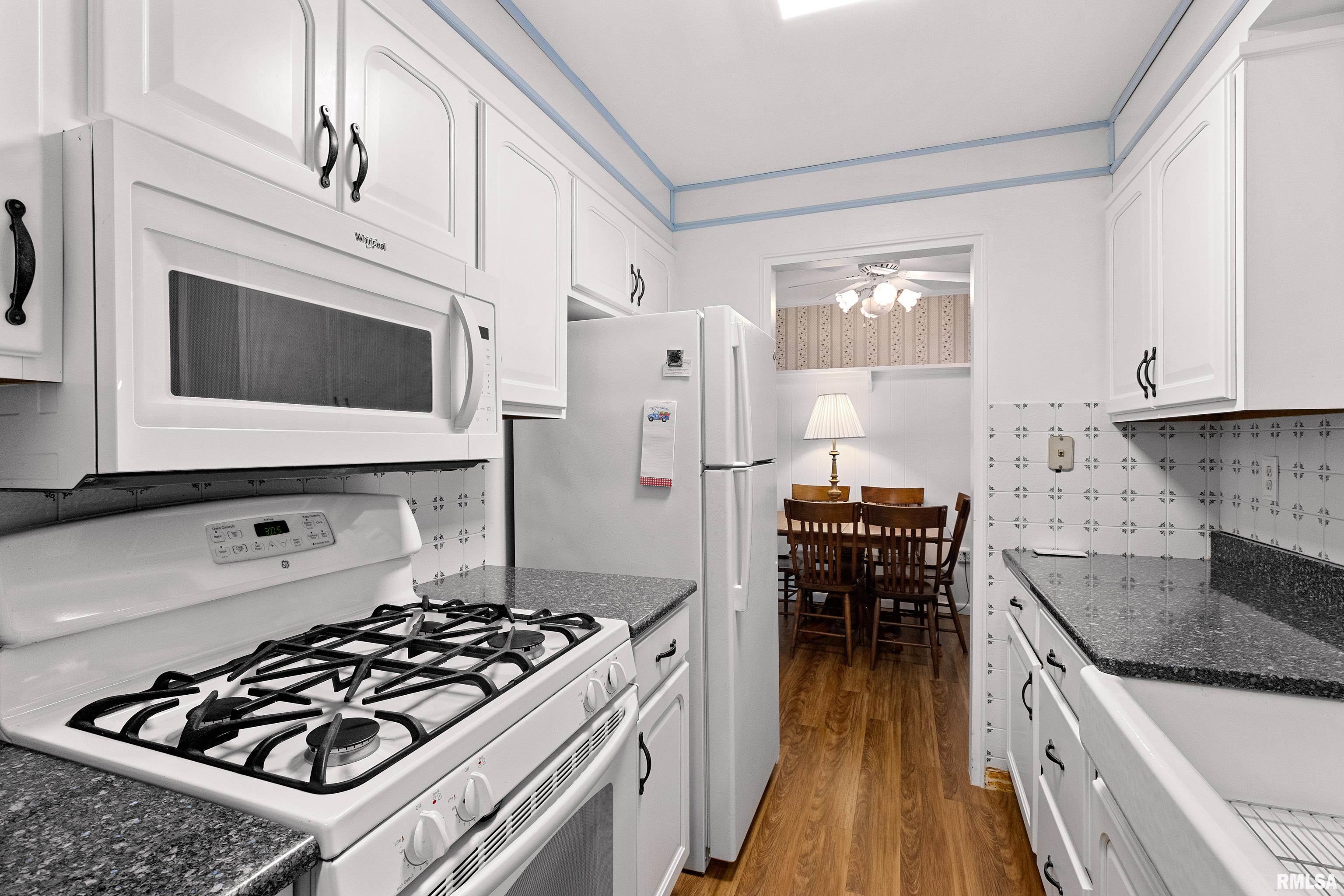 107 Berry Road, Marquette Heights, Illinois image 13