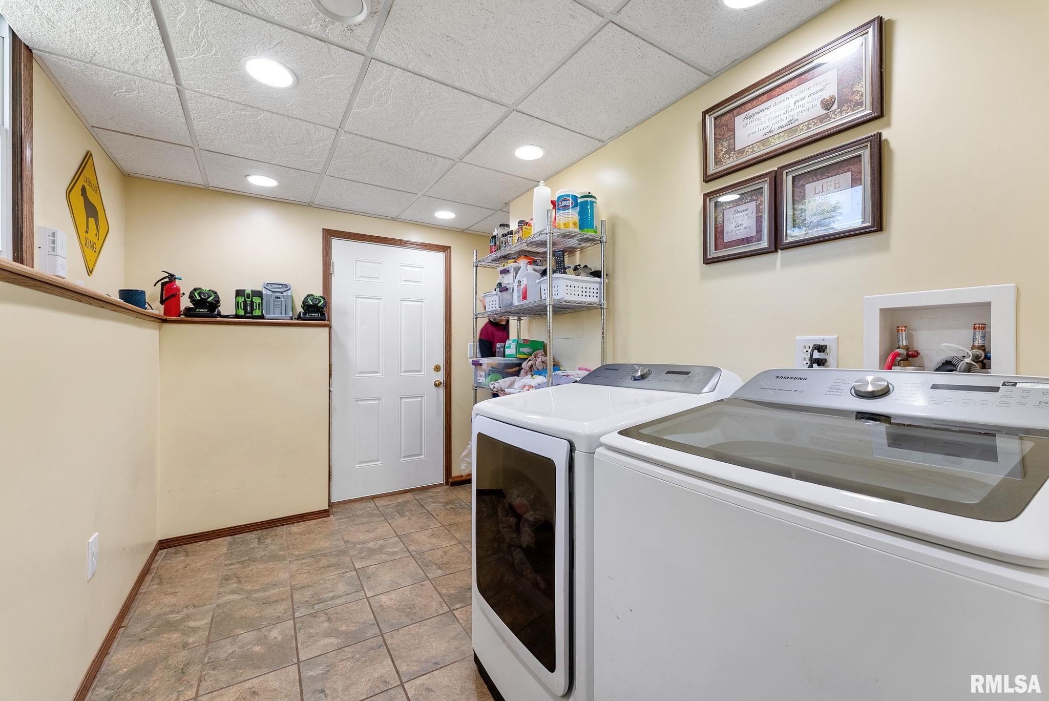 1219 8th Street Court, Hampton, Illinois image 23