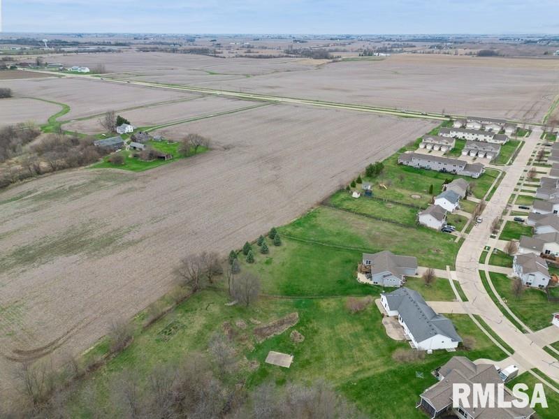 5823 Shawnee Drive, Davenport, Iowa image 43