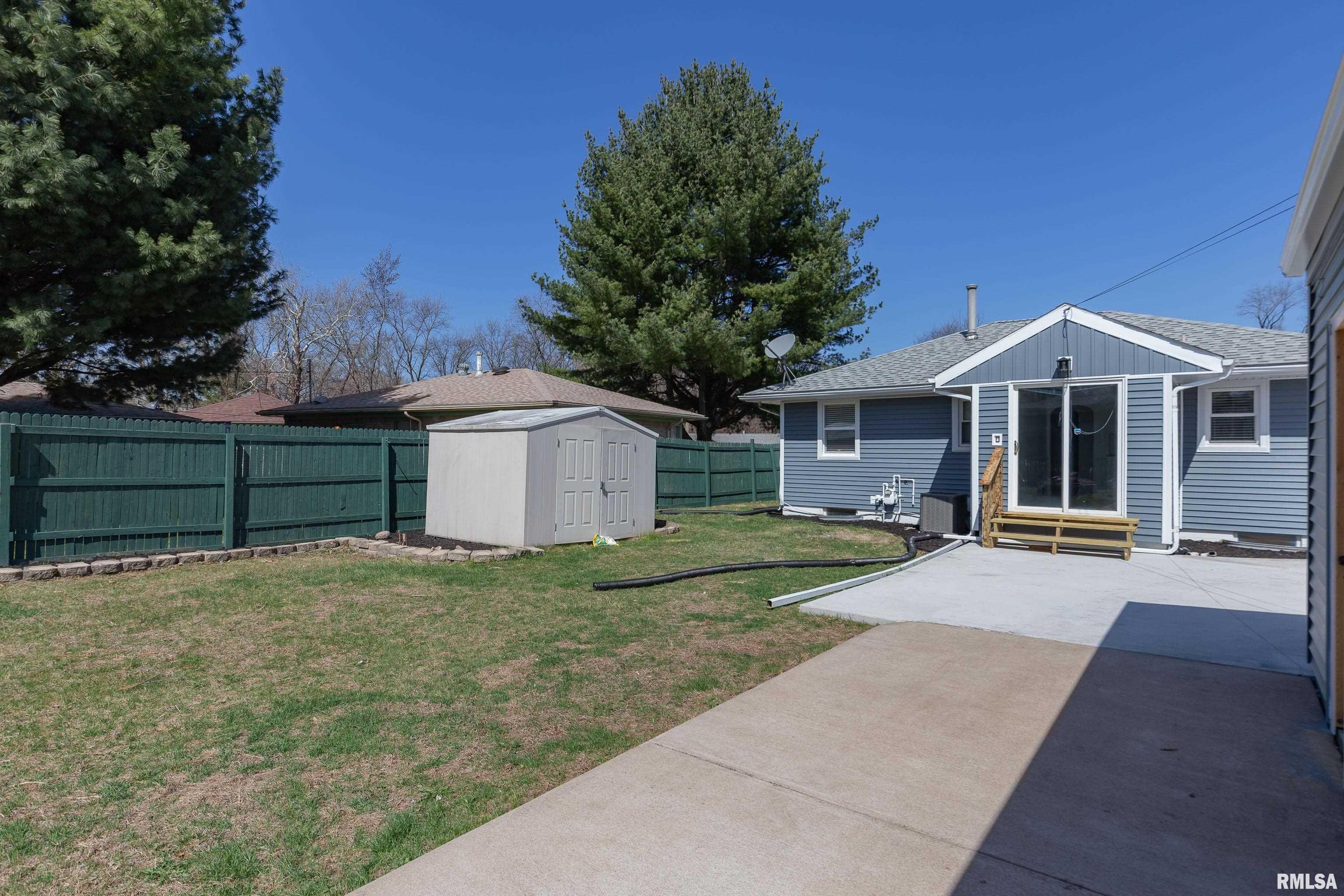 1116 34th Avenue Court, East Moline, Illinois image 34