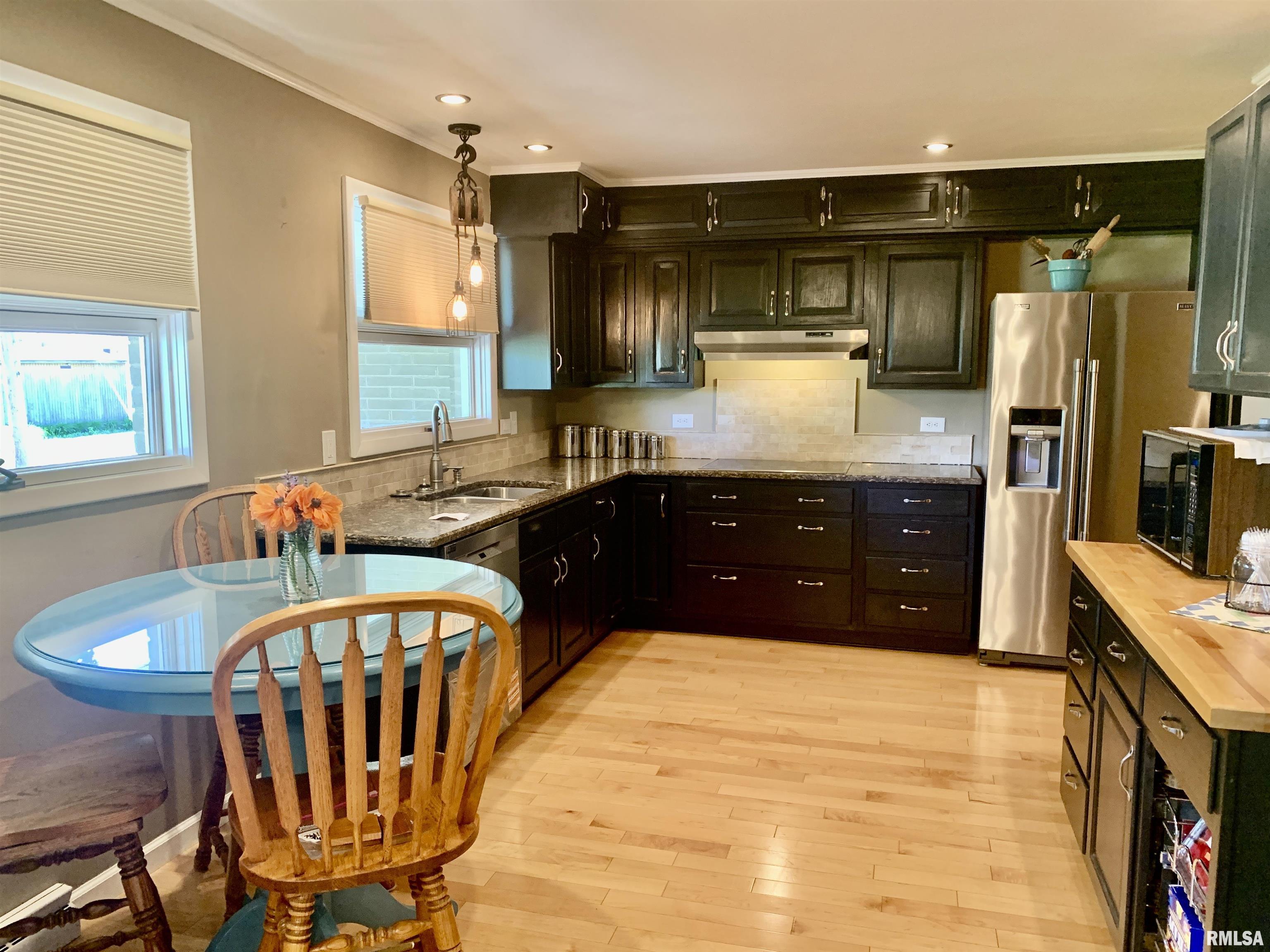 304 Dewey Drive, Jacksonville, Illinois image 18