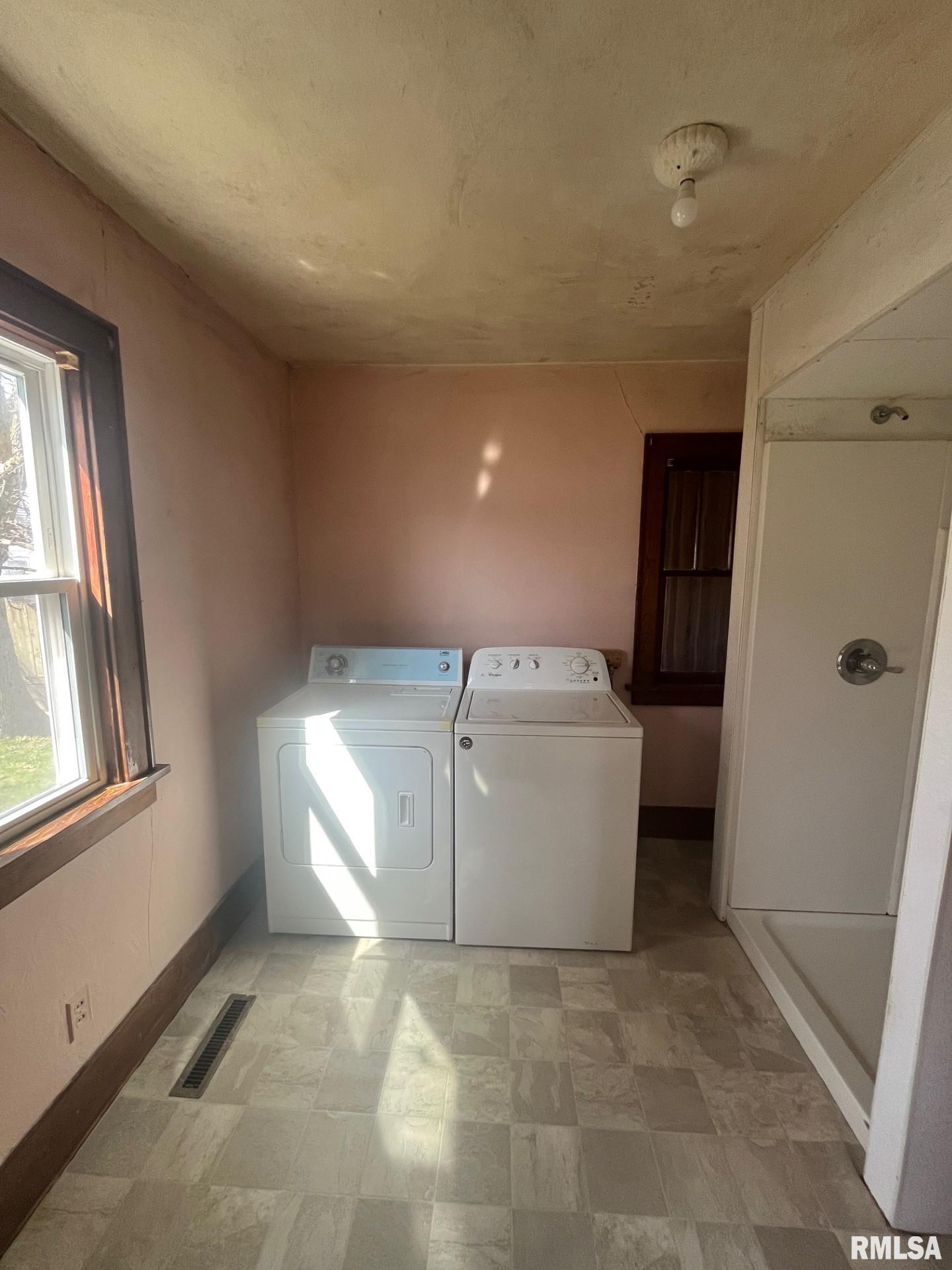 415 S Adams Street, Kewanee, Illinois image 13