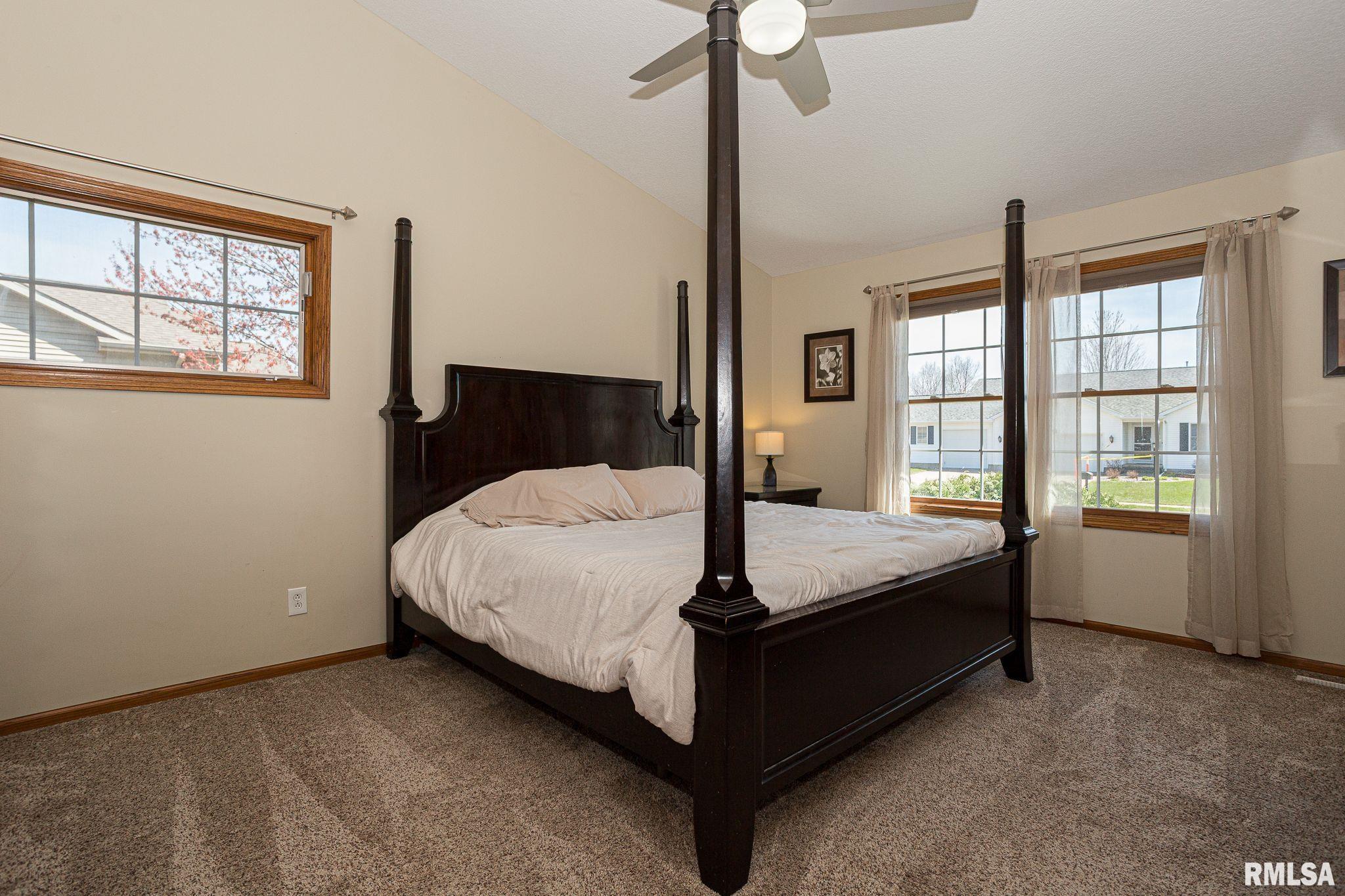 12 Douglas Way, Eldridge, Iowa image 17