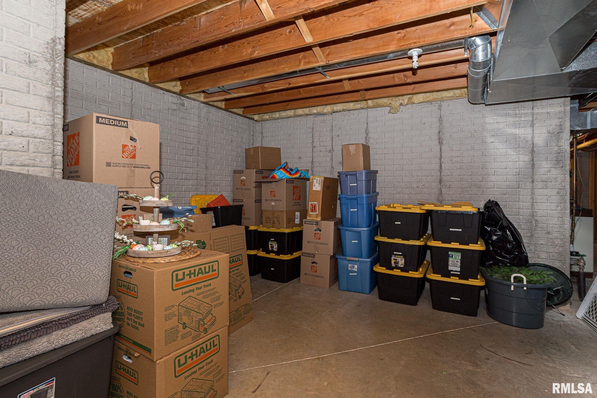 12 Douglas Way, Eldridge, Iowa image 36