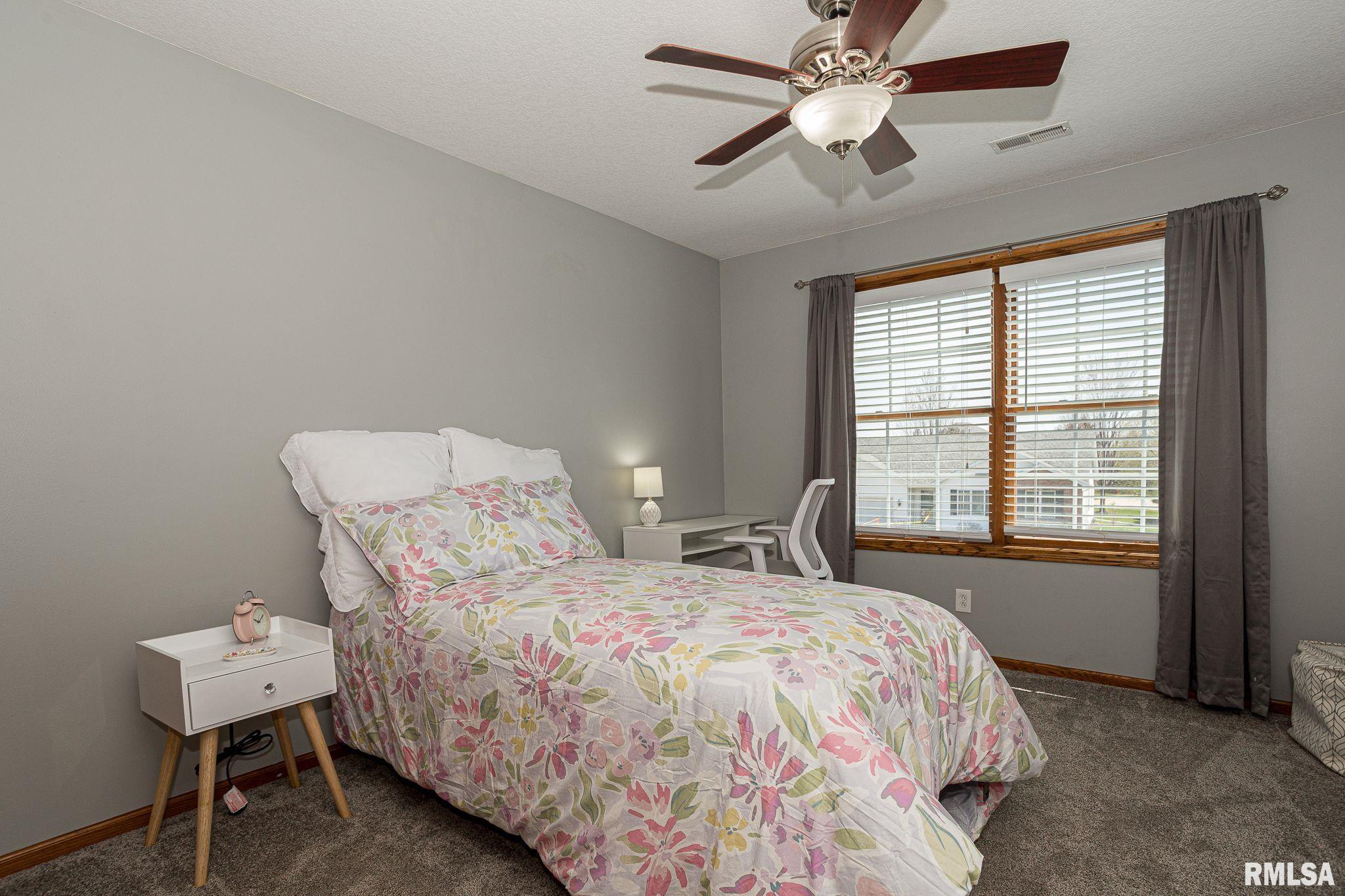 12 Douglas Way, Eldridge, Iowa image 26