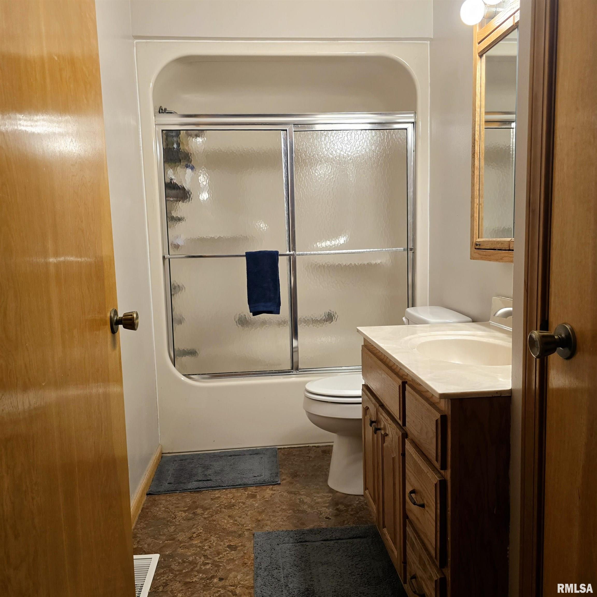 223 N King Street, Hurst, Illinois image 12