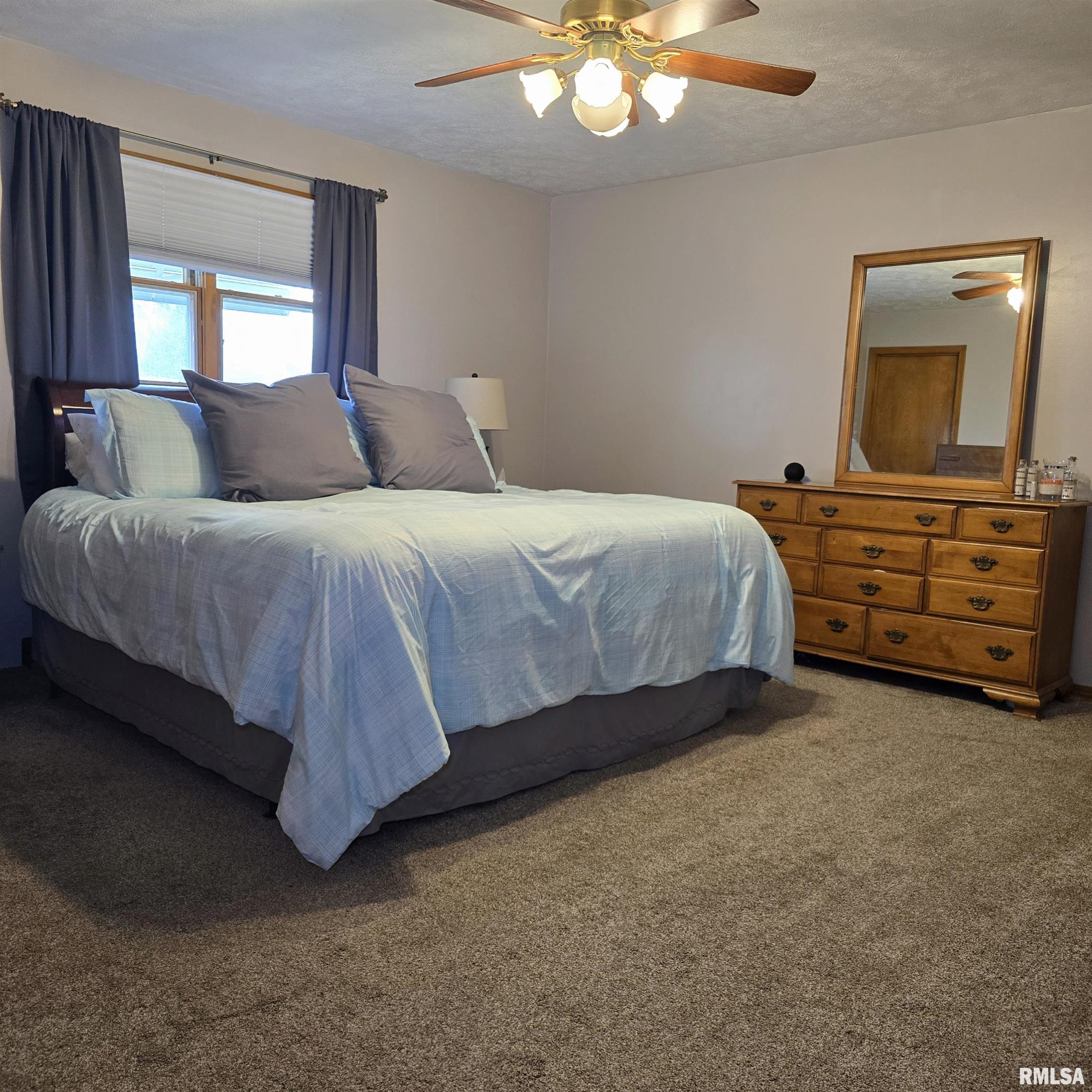 223 N King Street, Hurst, Illinois image 15