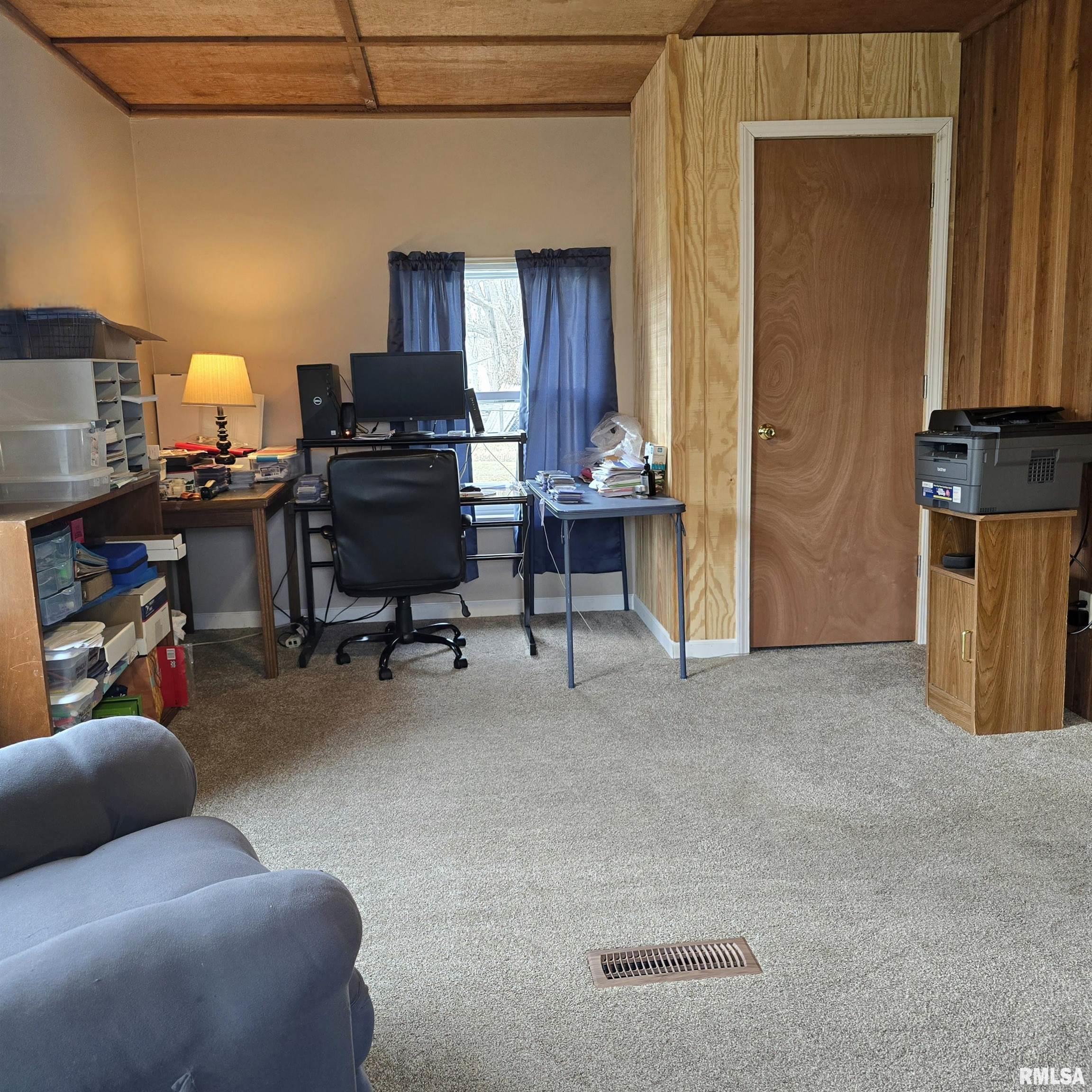 223 N King Street, Hurst, Illinois image 19