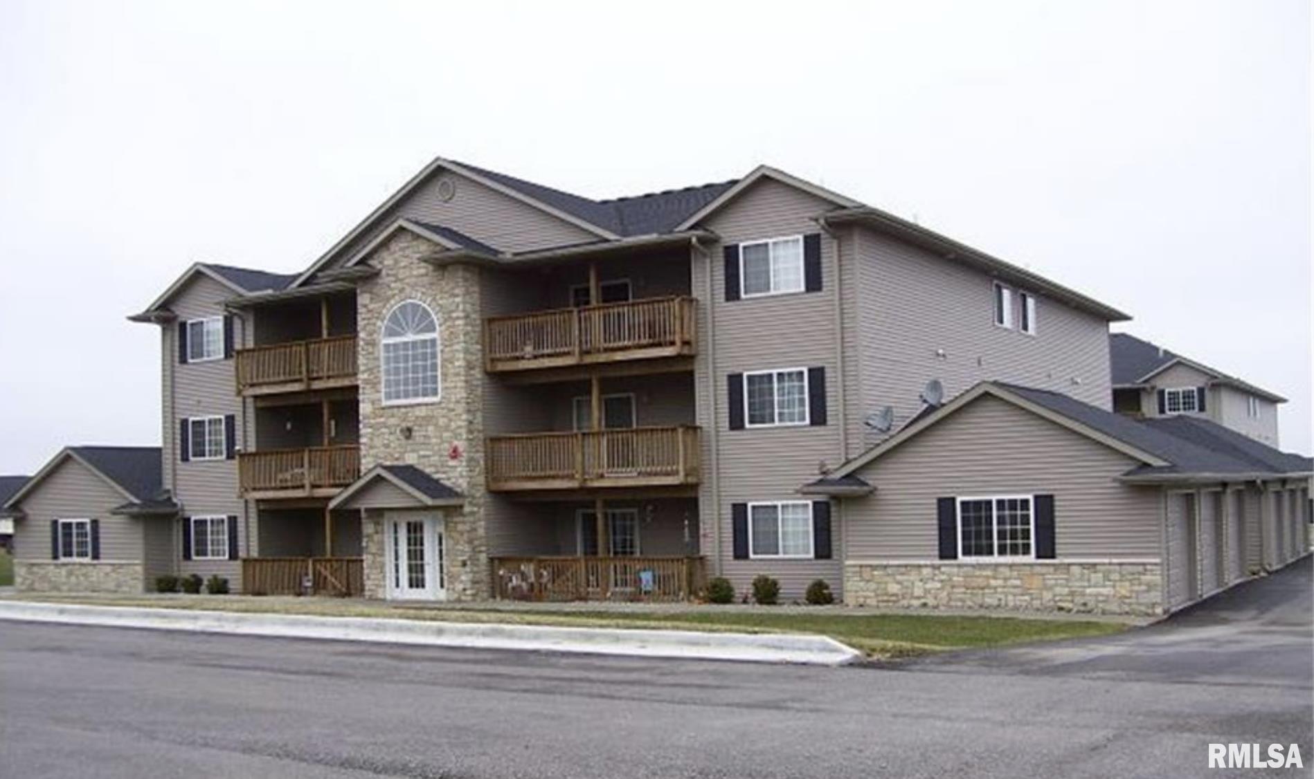 3205 S 16th Avenue #203, Eldridge, Iowa image 1