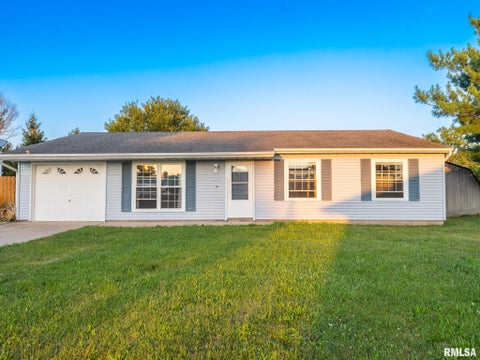 Homes For Sale - 108 Maple Street<br/> South Pekin, IL 61564