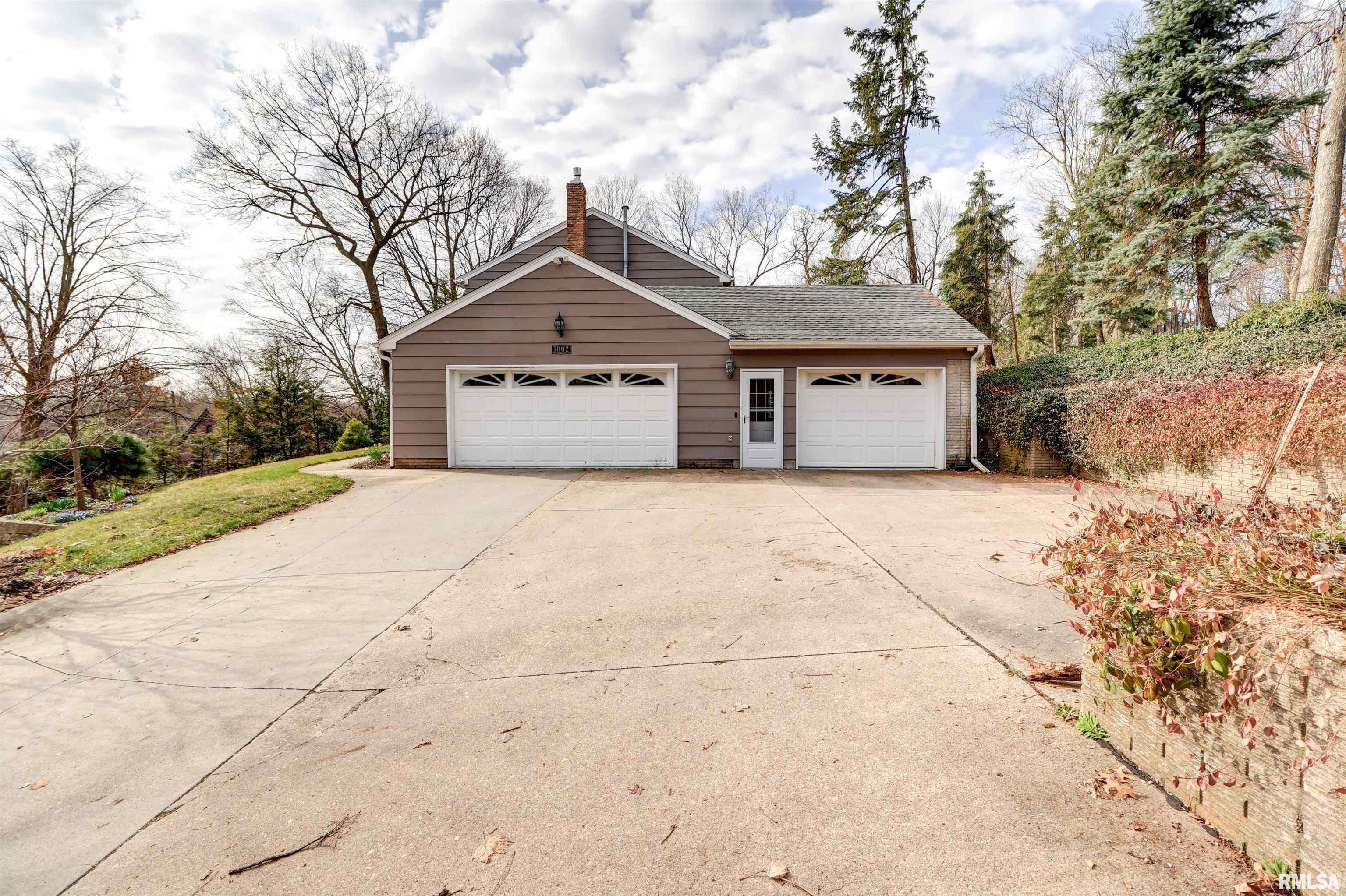 1002 Crescent Drive, Clinton, Iowa image 36