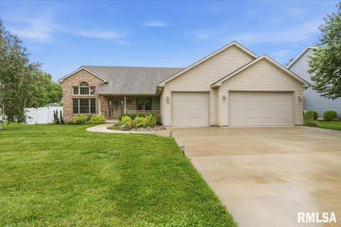 Homes For Sale - 228 Manor Hill Drive<br/> Chatham, IL 62629