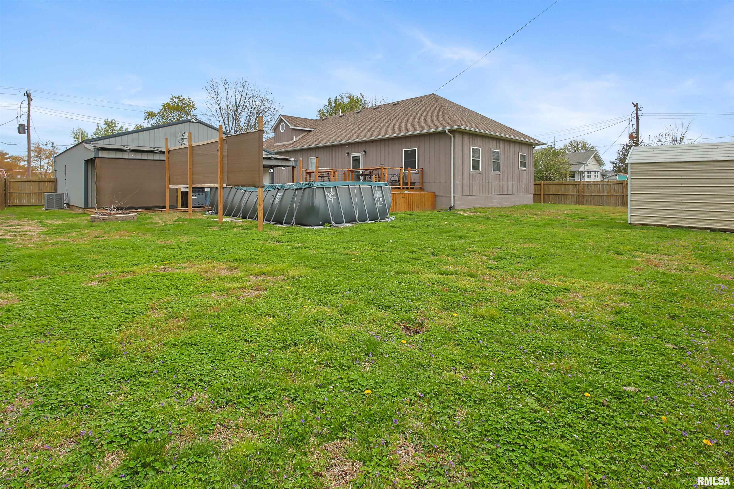 302 W Sylvester Street, Christopher, Illinois image 28