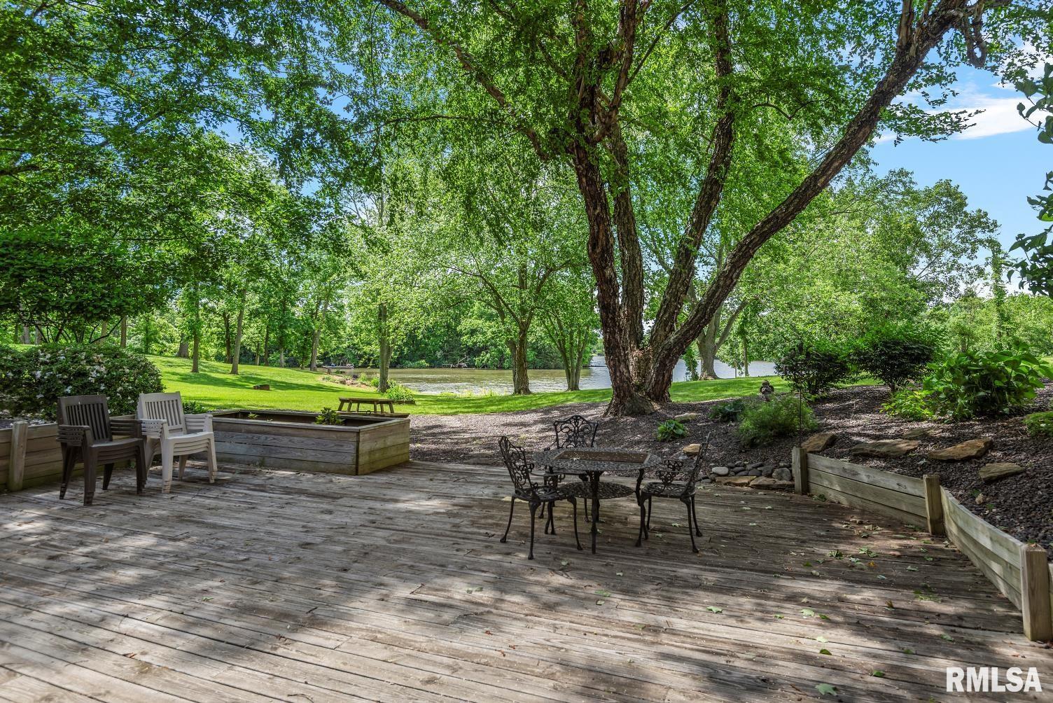 2242 Lake Jacksonville Road, Jacksonville, Illinois image 15