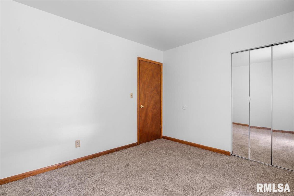 1617 Fairmont Drive, Springfield, Illinois image 17