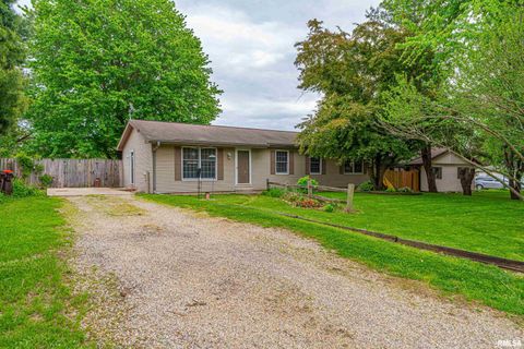 Photo of 1214 N STATE Street, Lincoln, IL 62656 (MLS # CA1043390)